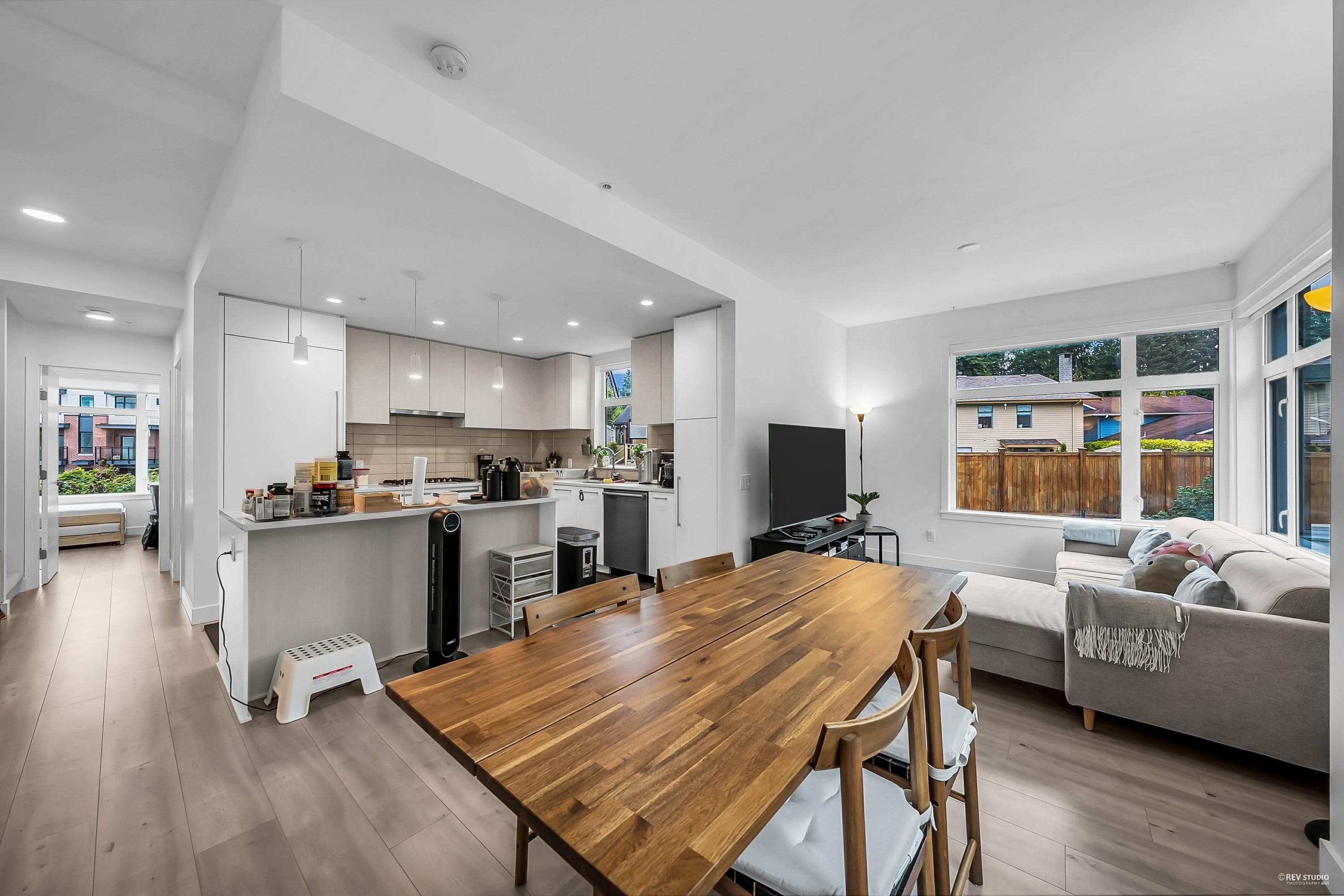 261 - 2035 Glenaire Drive, North Vancouver, V7P 1Y2 — photo 2