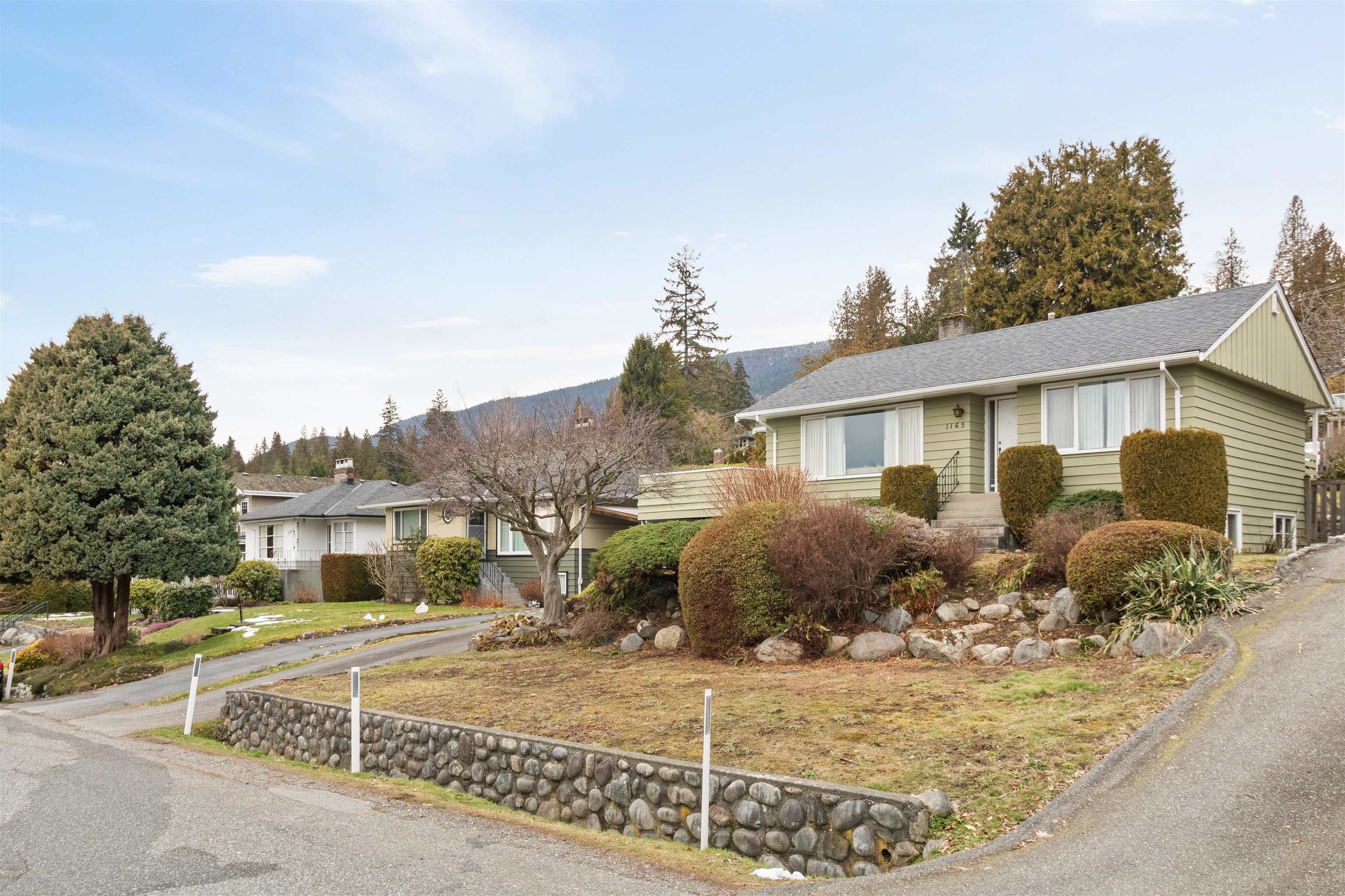 1165 Lawson Avenue, West Vancouver