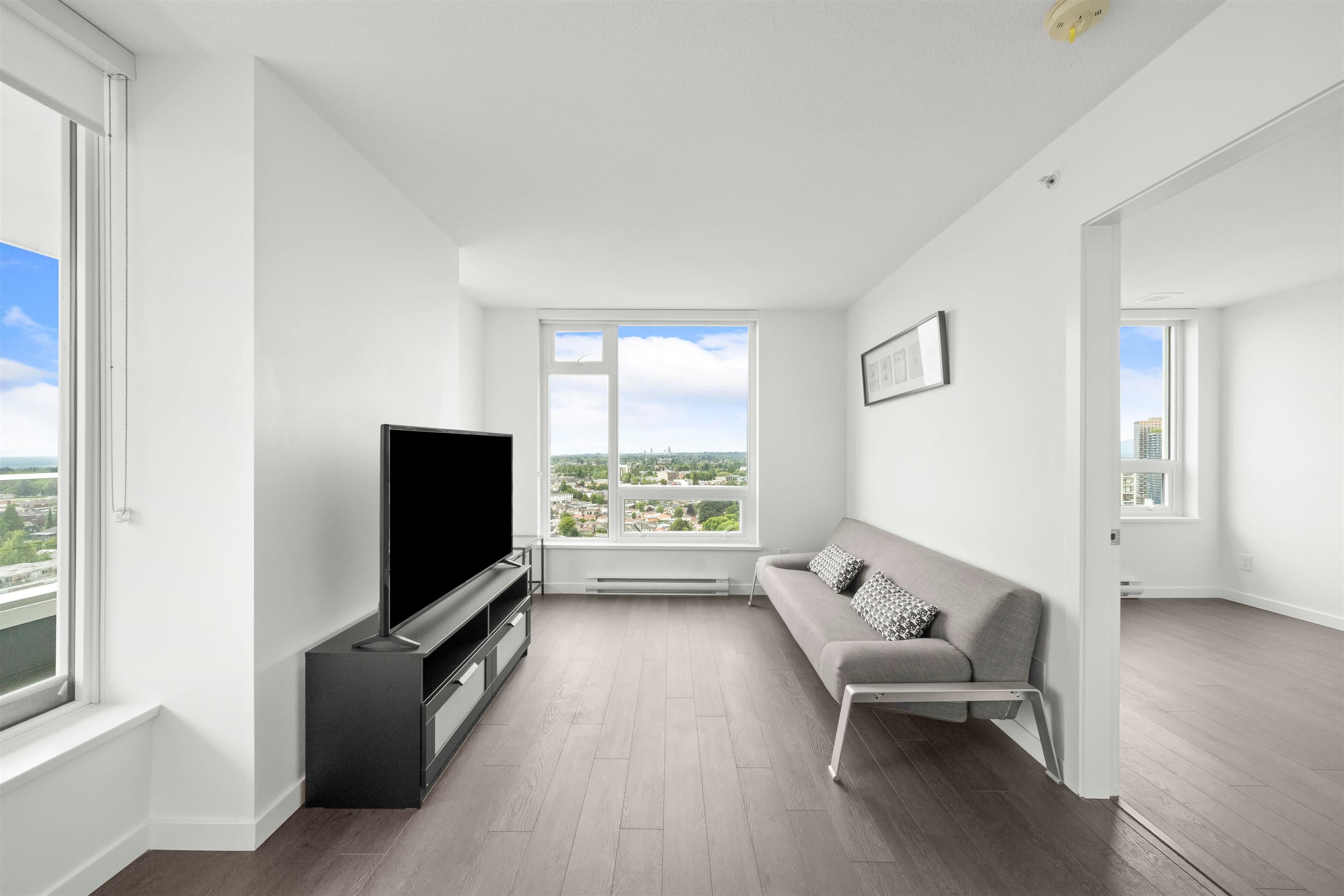 2709 - 5515 Boundary Road, Vancouver, V5R 0E3 — photo 5