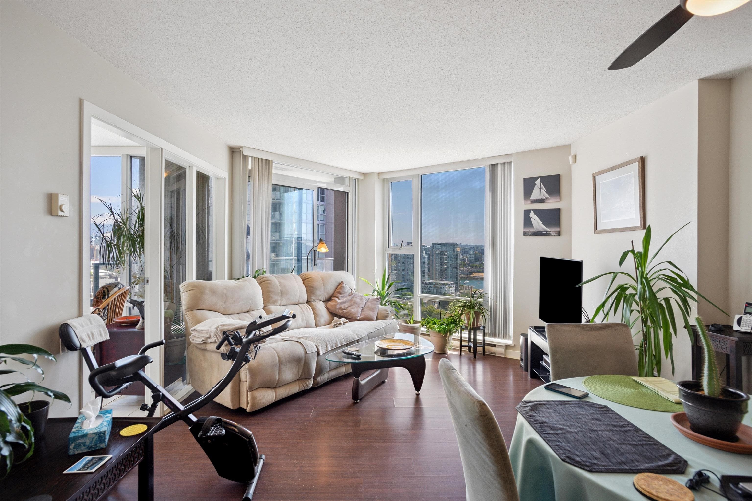2307 - 455 Beach Crescent, Vancouver, V6Z 3E5 — photo 4