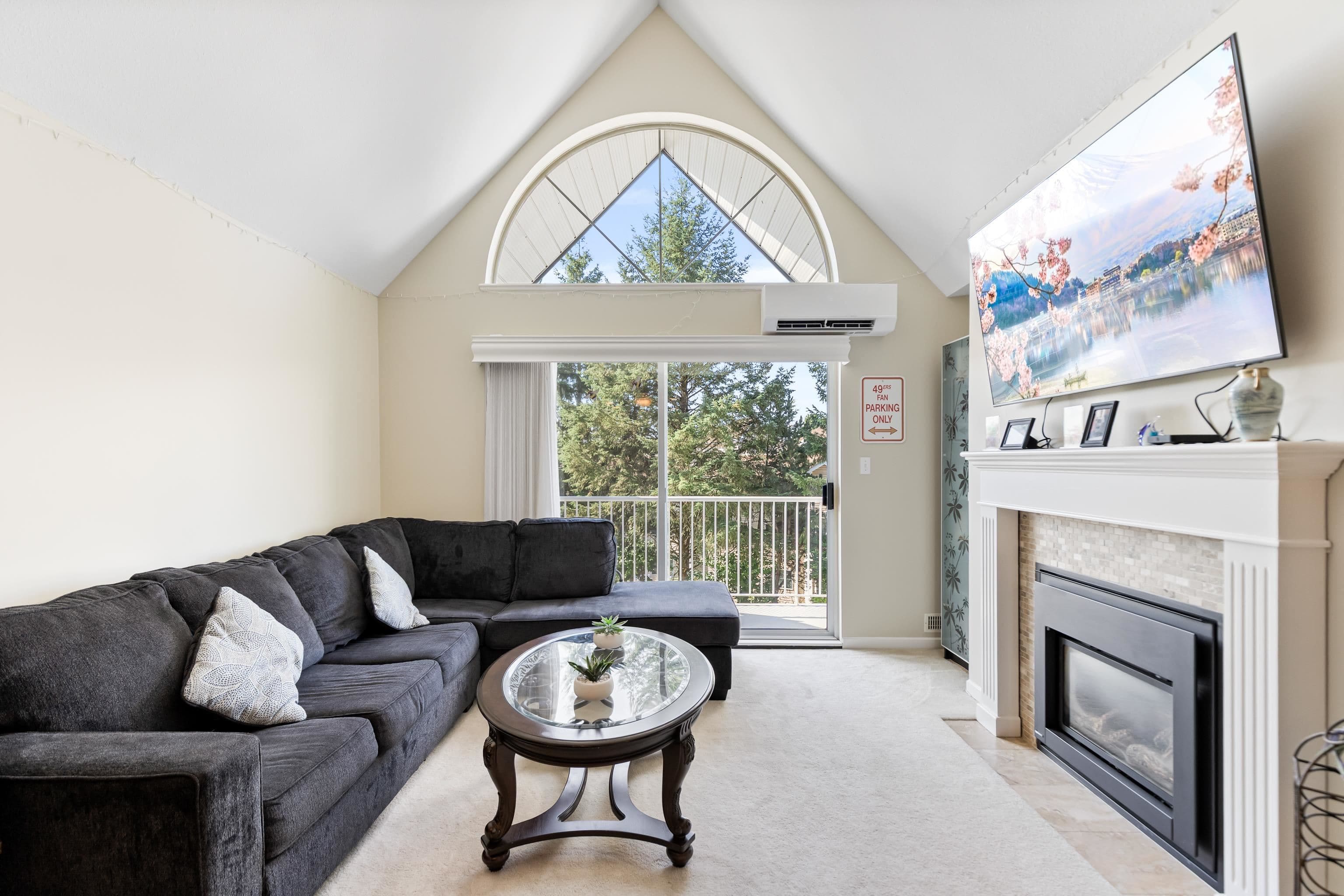 303 - 11601 227 Street, Maple Ridge