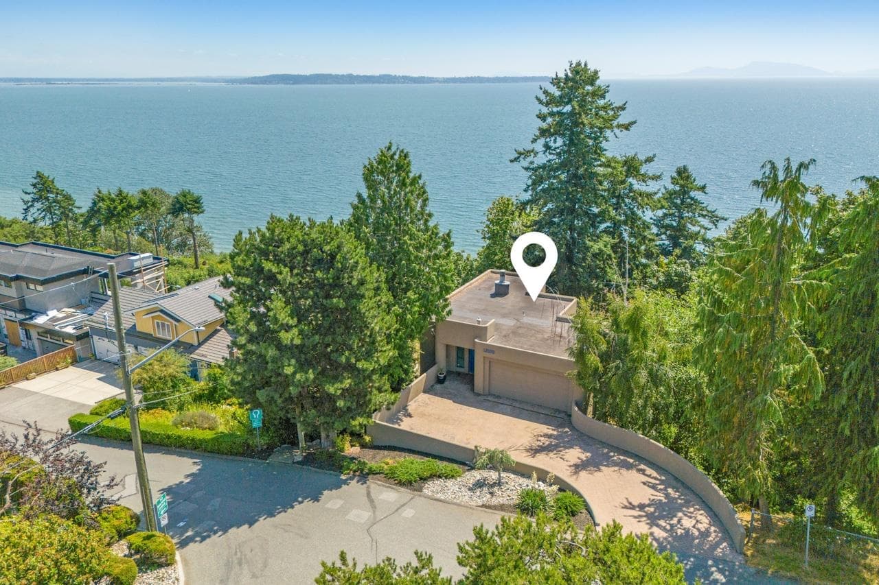 13102 13 Avenue, Surrey, V4A 1B8 — photo 2