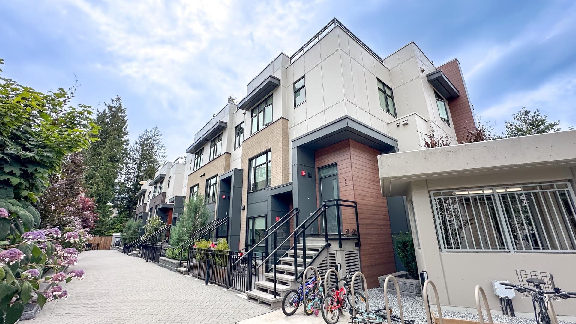 247 - 2035 Glenaire Drive, North Vancouver, V7P 1Y2 — photo 2