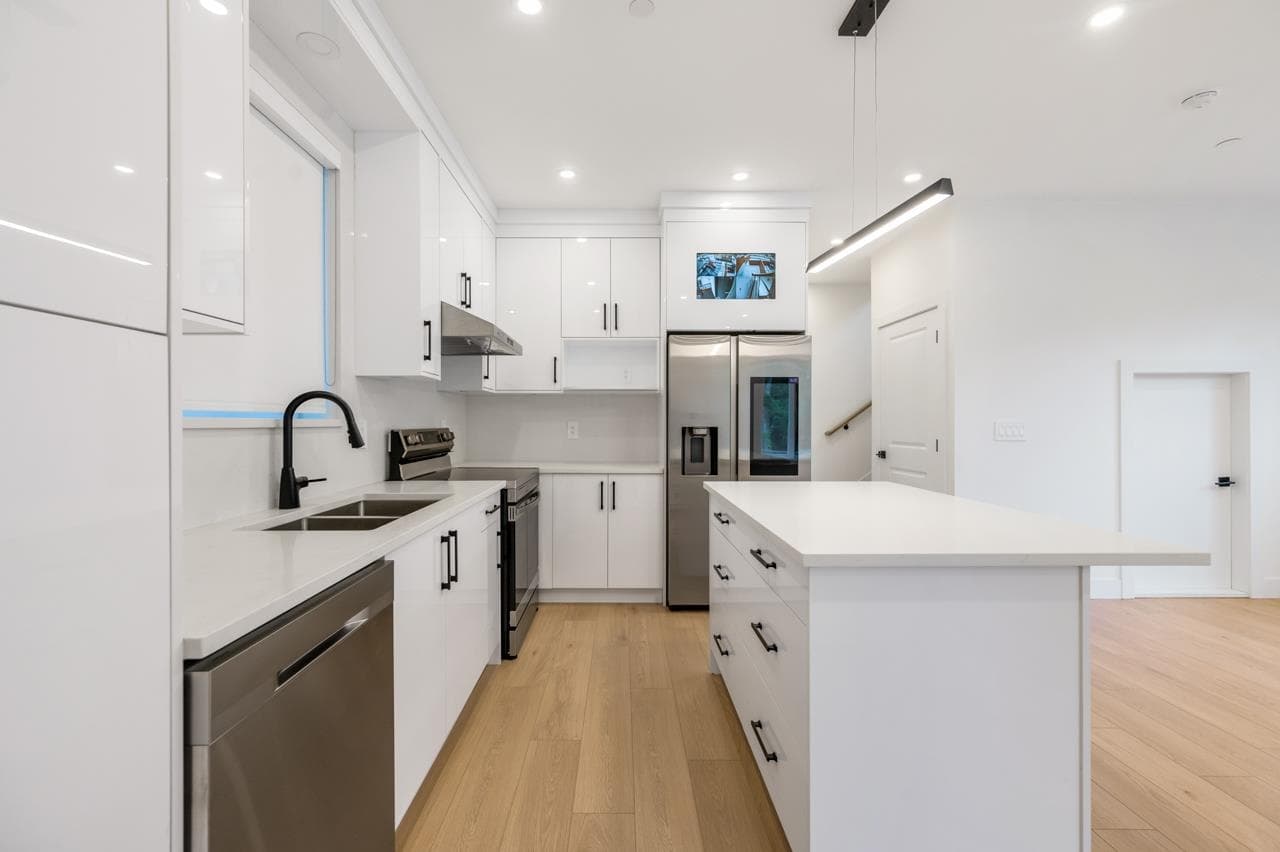 1 - 3090 Vanness Avenue, Vancouver, V5R 5A1 — photo 4