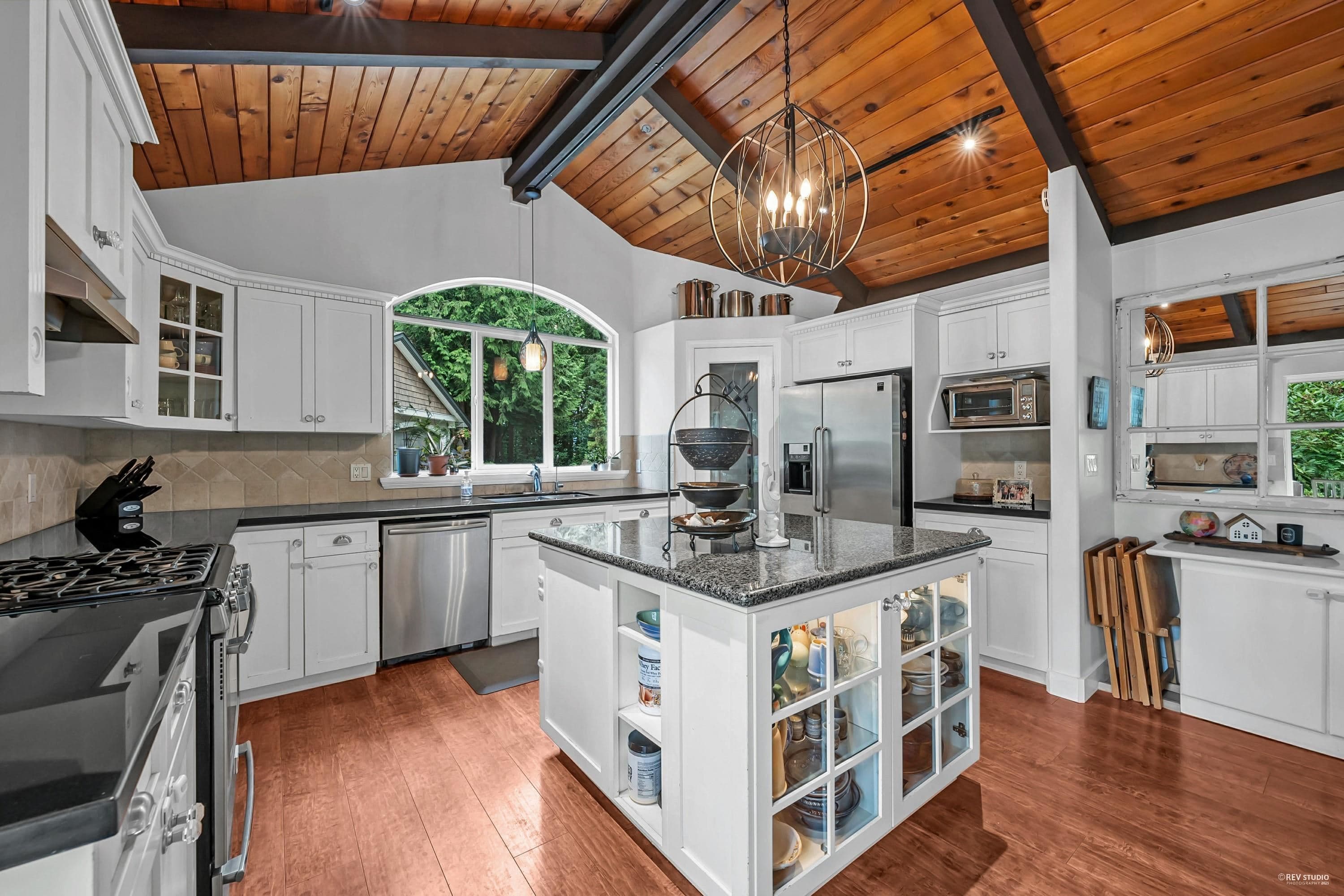 13546 232 Street, Maple Ridge, V4R 2R5 — photo 4
