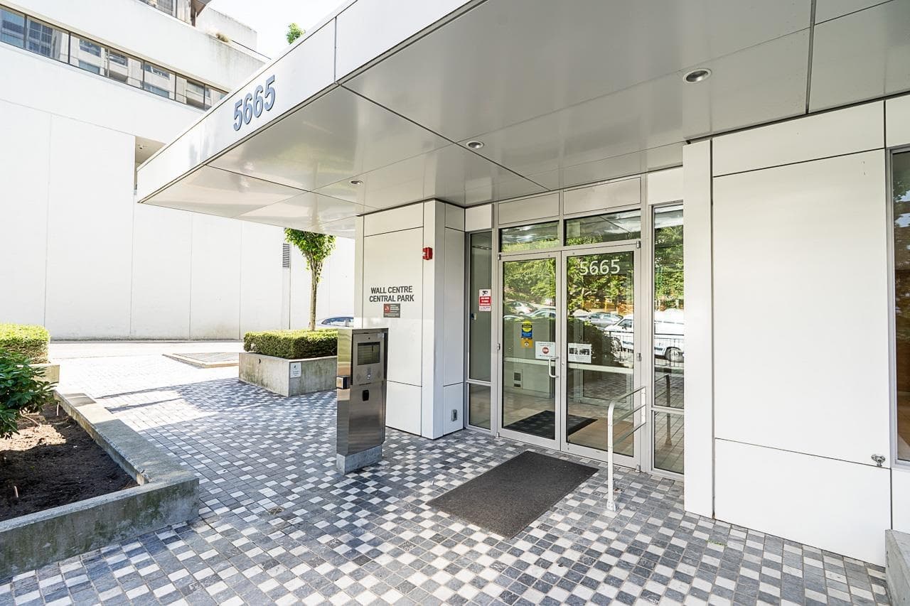 2902 - 5665 Boundary Road, Vancouver, V5R 0E4 — photo 4