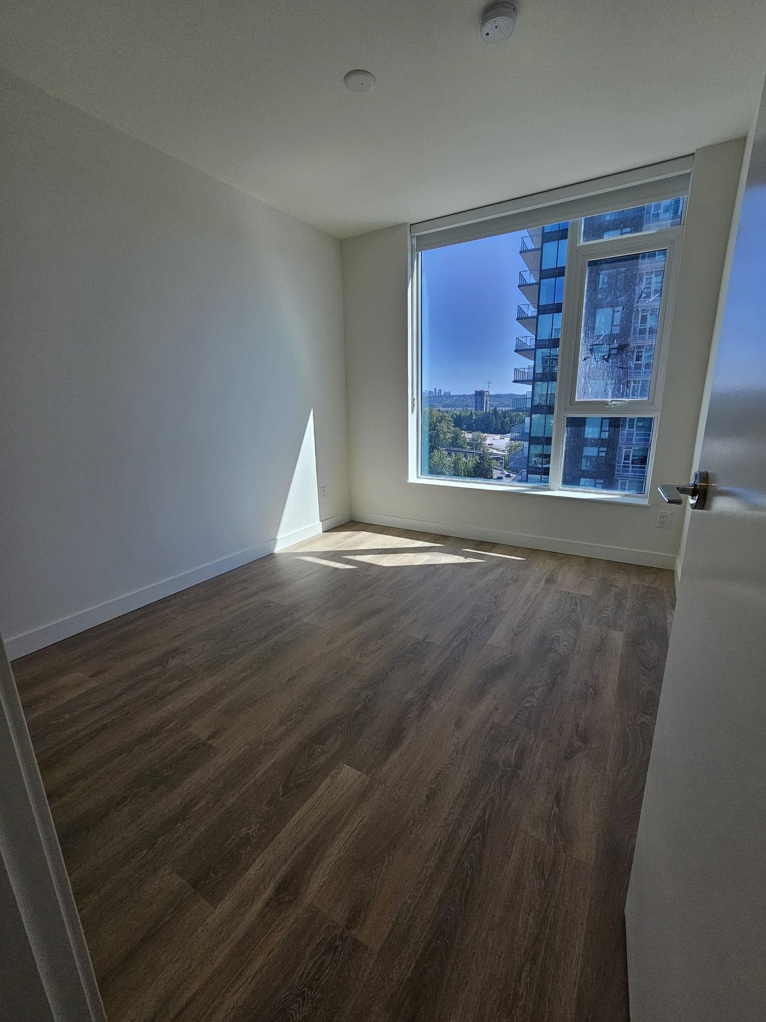 1305 - 318 Alderson Avenue, Coquitlam, V3K 0J1 — photo 4