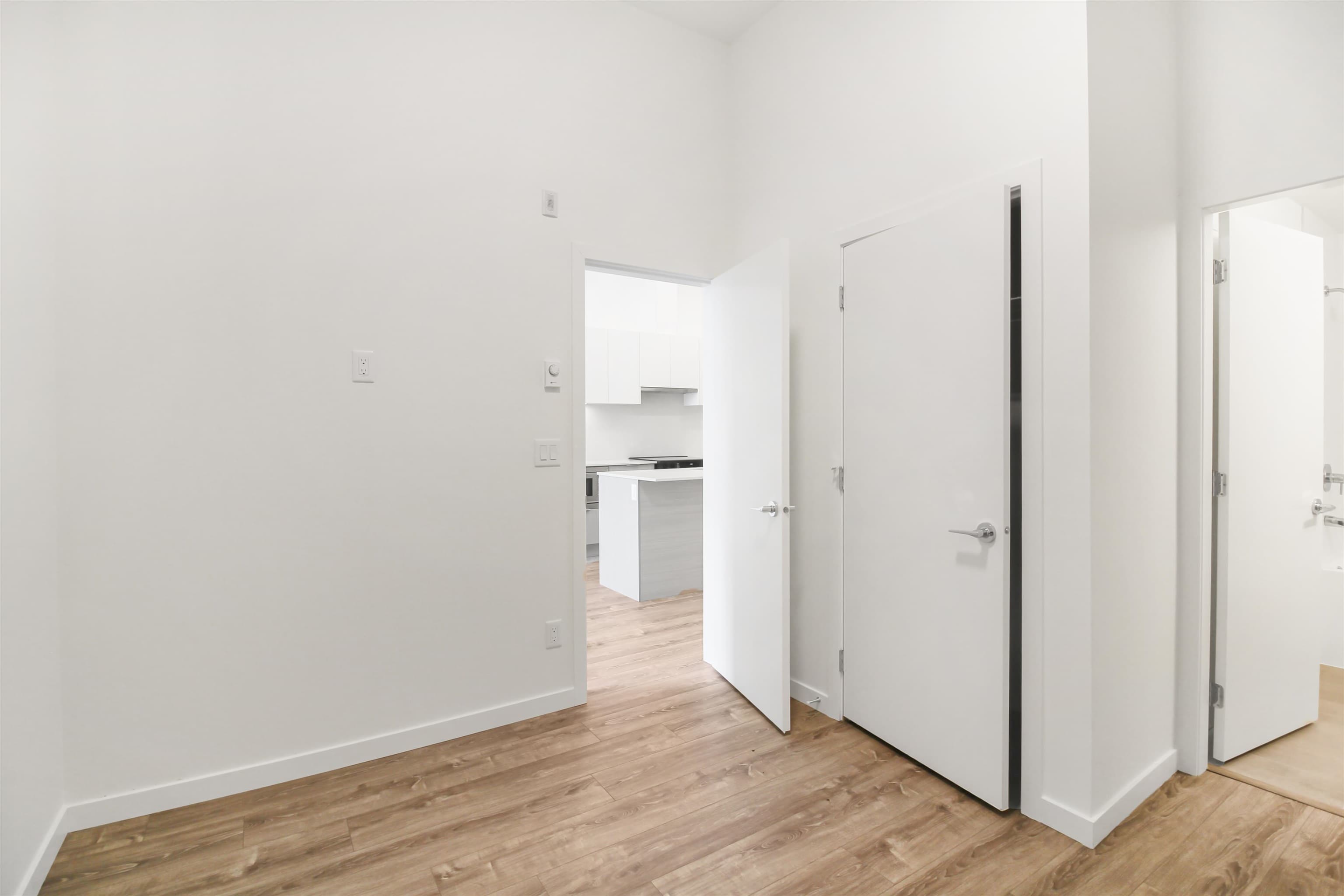 E101 - 10829 140 Street, Surrey, V3R 0H4 — photo 5