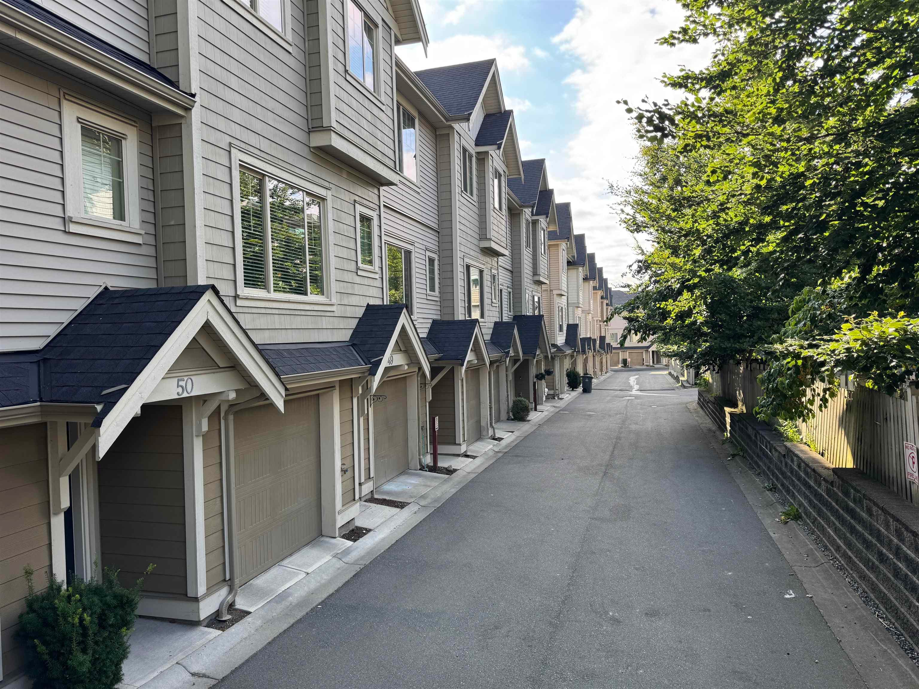 48 - 19097 64 Avenue, Surrey, V3S 6X5 — photo 2