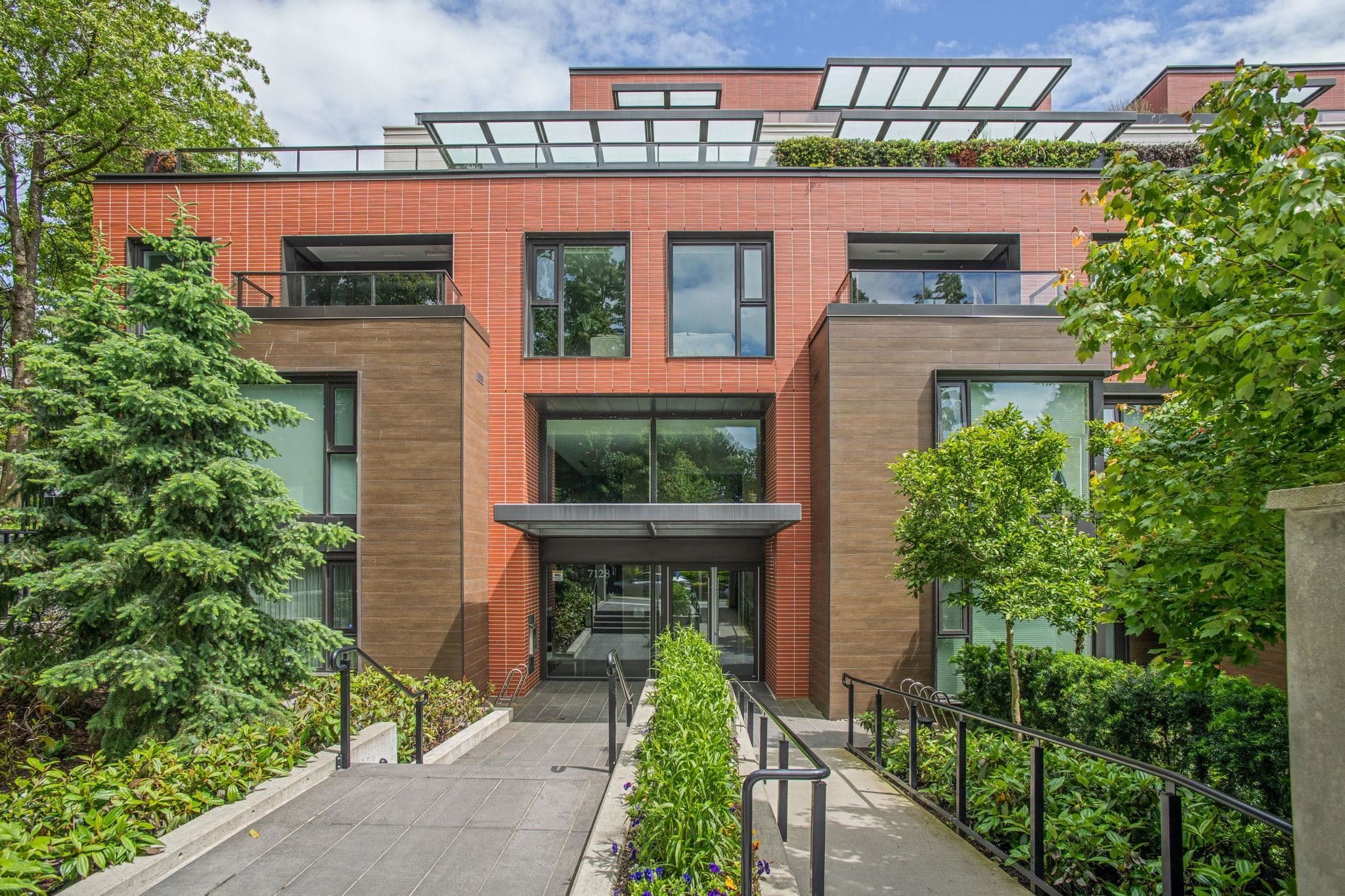 304 - 7128 Adera Street, Vancouver, V6P 0H6 — photo 1