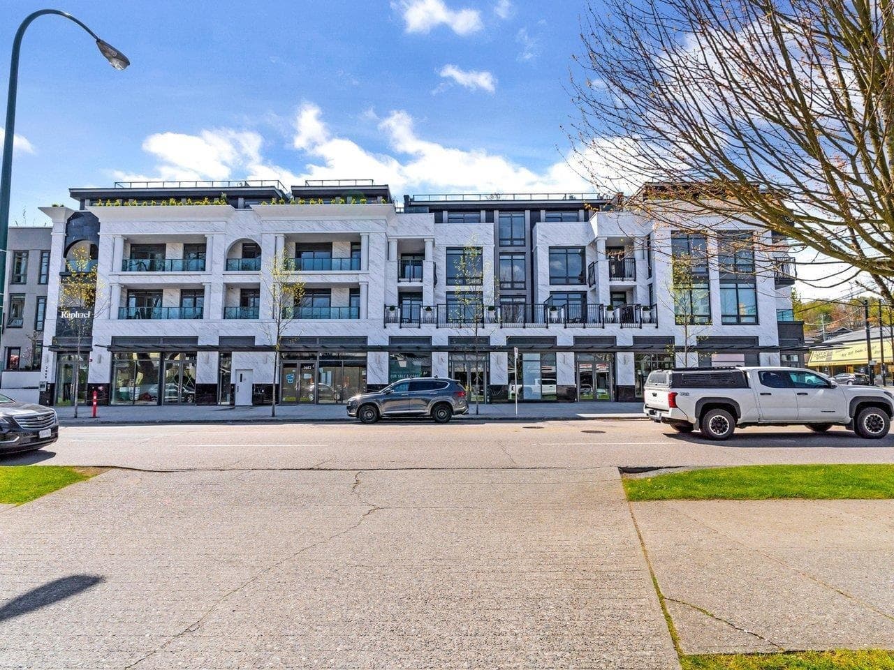 308 - 3668 W 10th Avenue, Vancouver, V6R 0G4 — photo 1