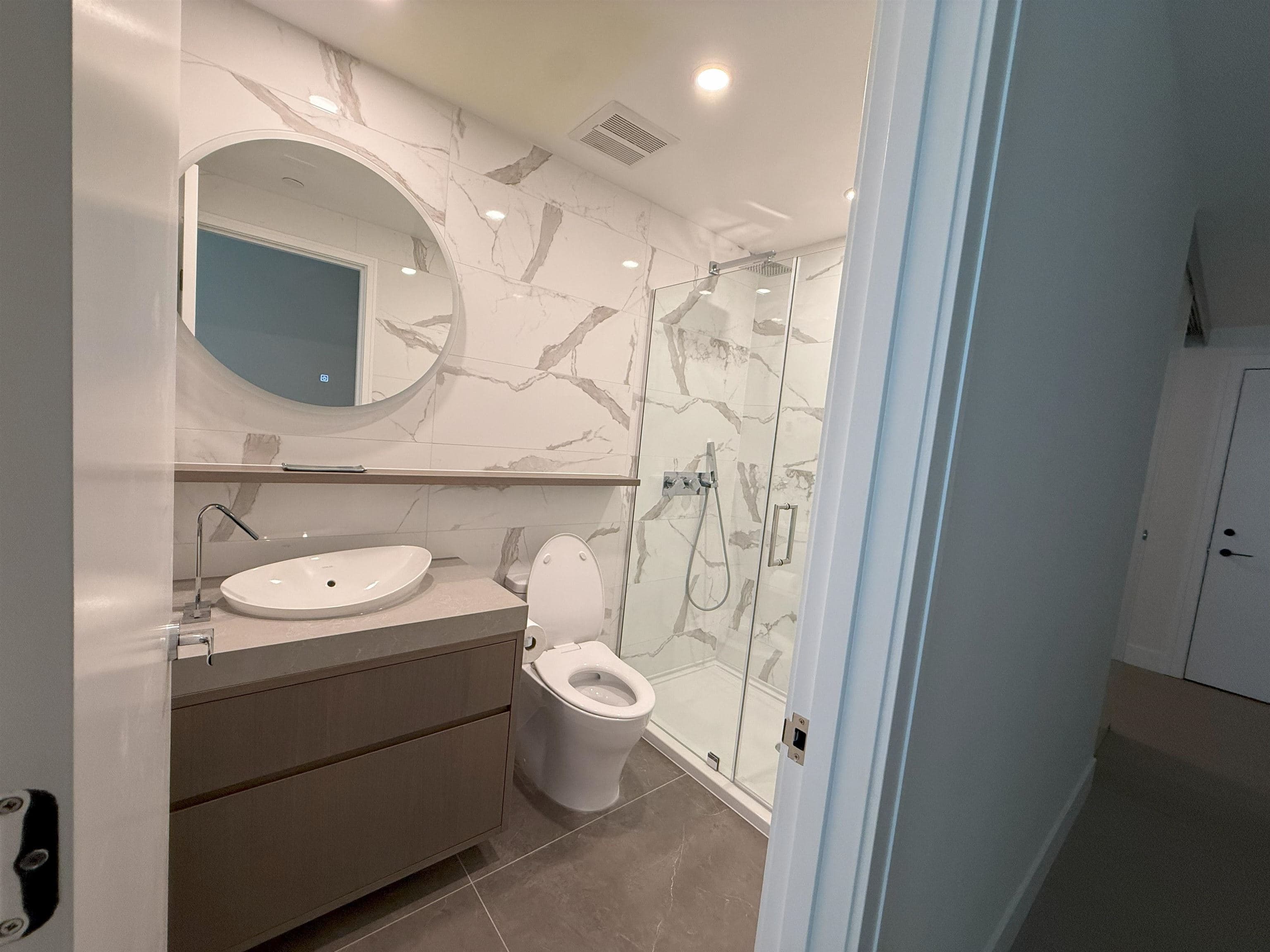 1342 Johnston Road, White Rock, V4B 3Z2 — photo 4