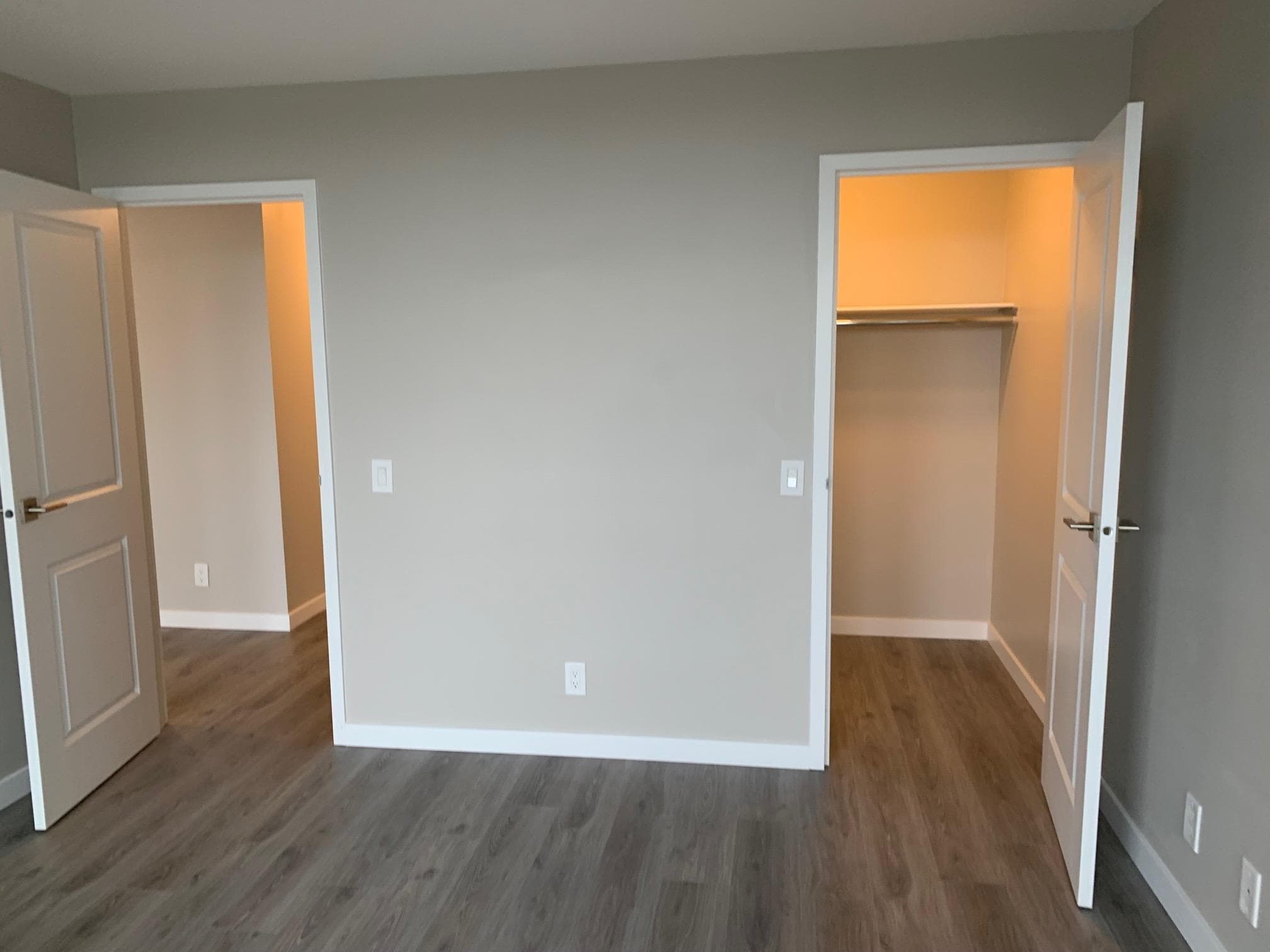 805 - 3970 Carrigan Court, Burnaby, V3N 4S5 — photo 3