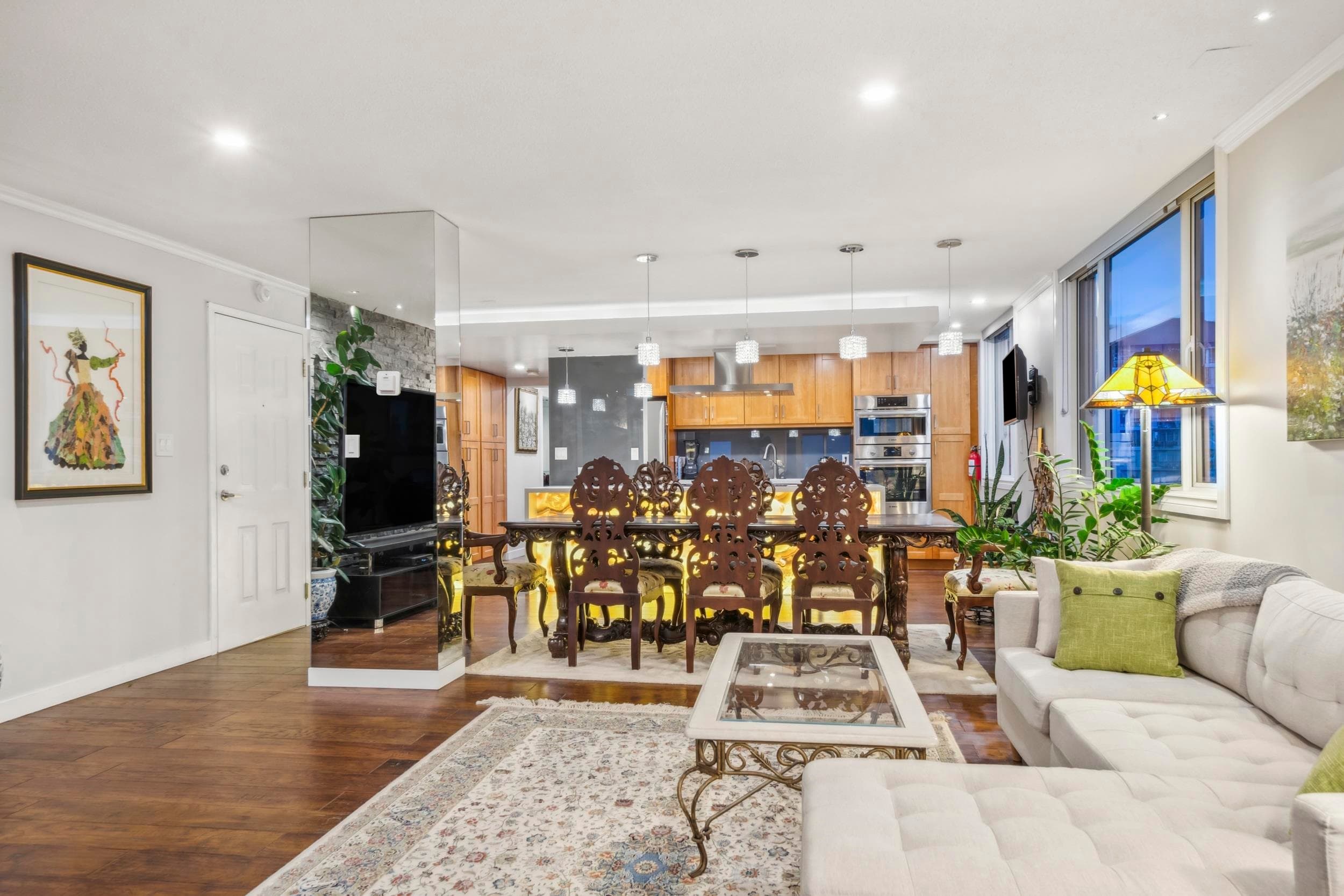 602 - 2090 Argyle Avenue, West Vancouver, V7V 4R4 — photo 4