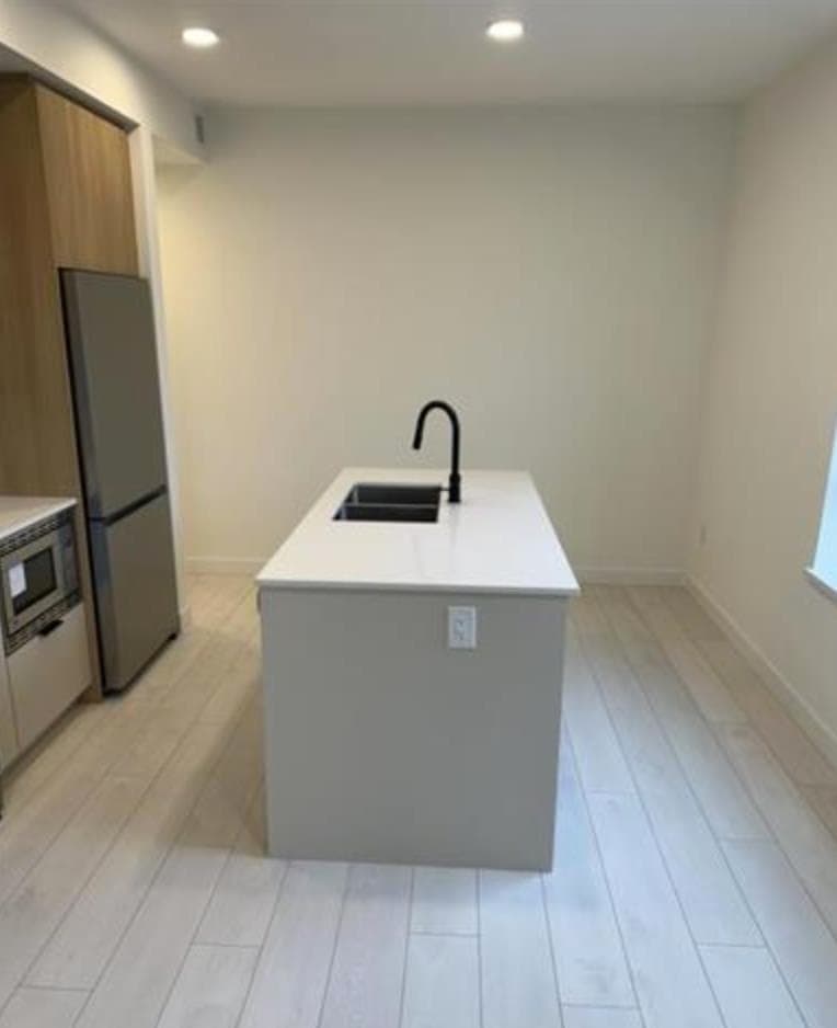 317 - 13439 94a Avenue, Surrey, V3V 0G9 — photo 5
