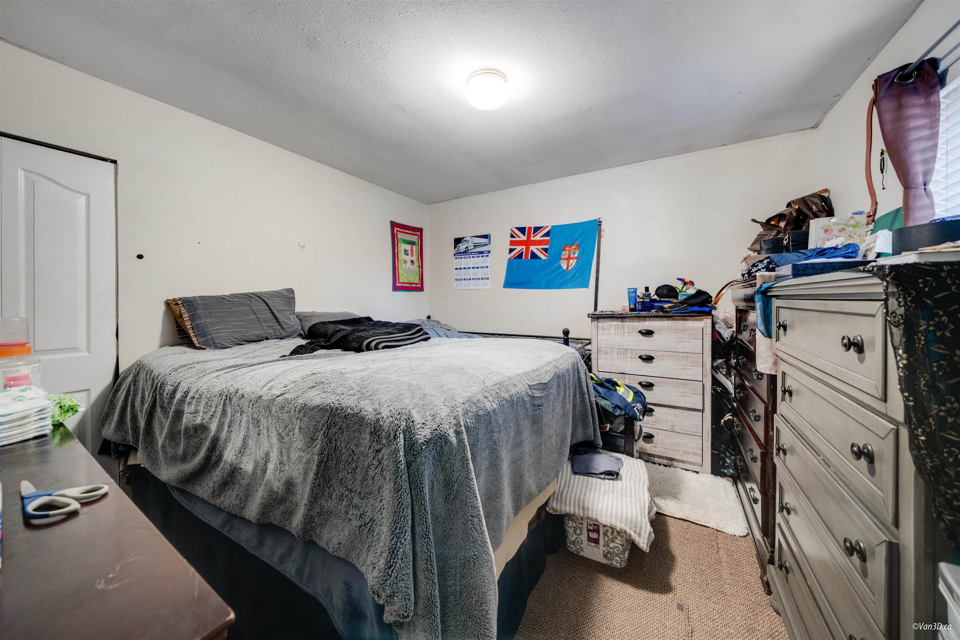 8863 King George Boulevard, Surrey, V3V 5V6 — photo 2