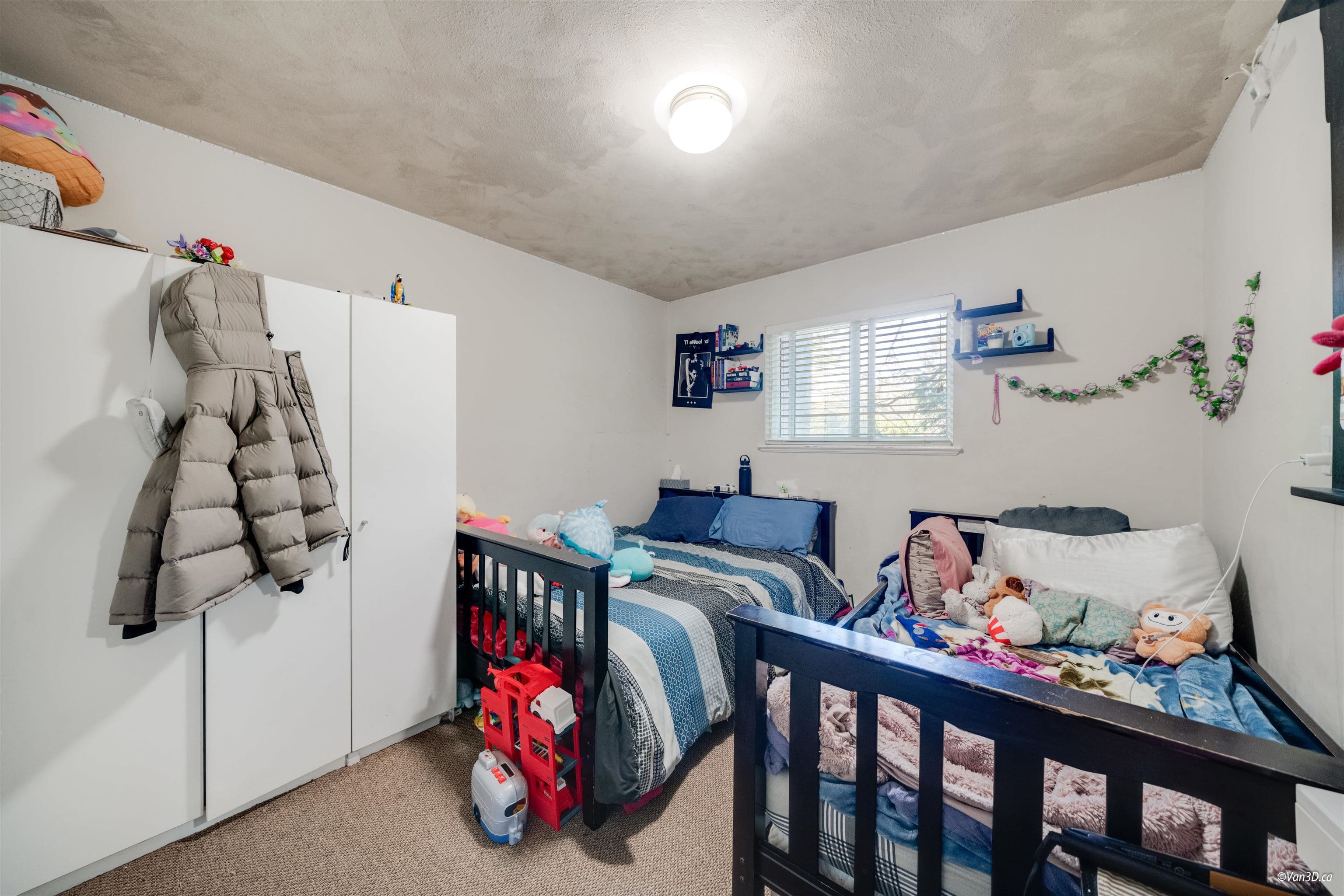8863 King George Boulevard, Surrey, V3V 5V6 — photo 4