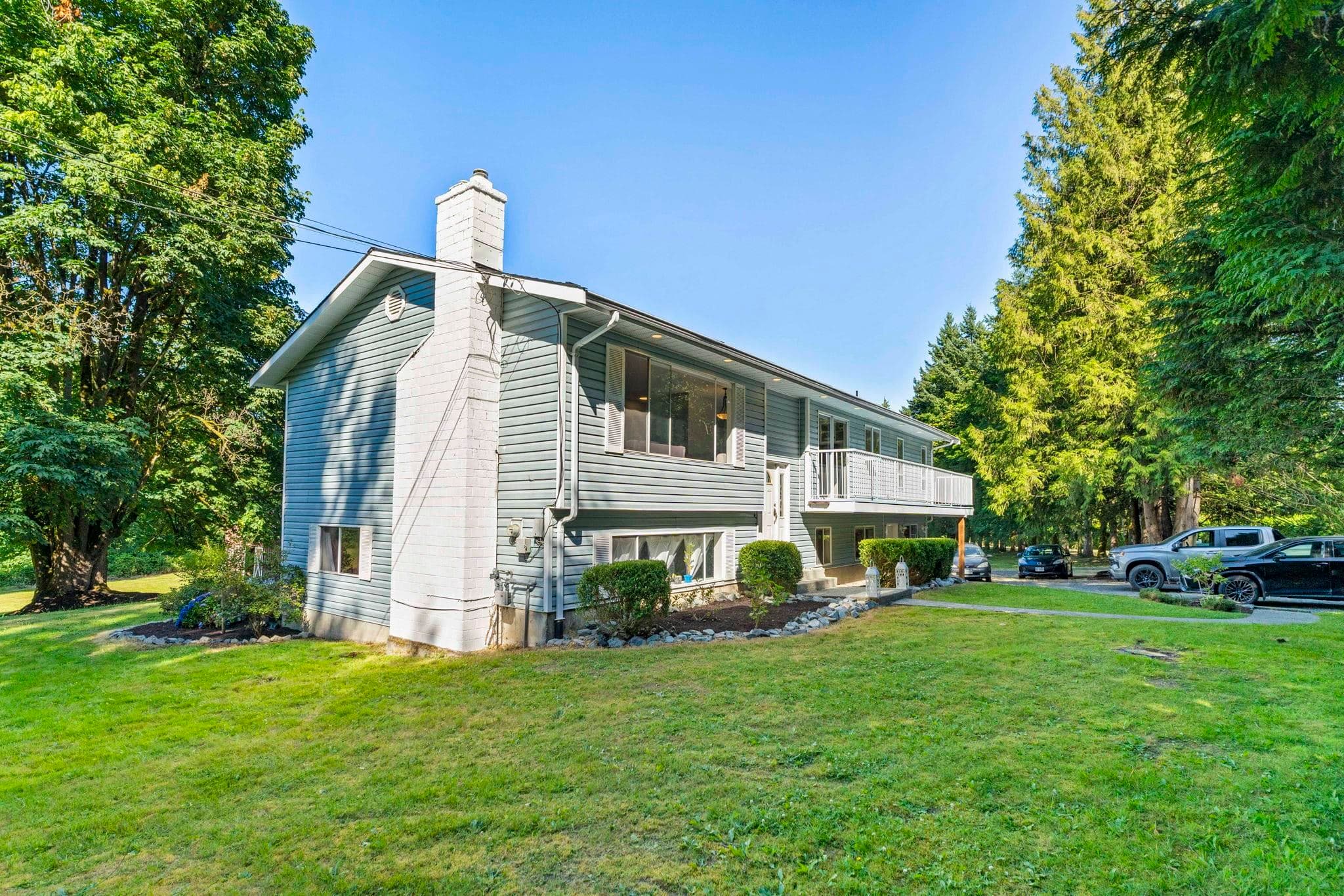29615 Camelot Avenue, Abbotsford, V4X 2E5 — photo 2