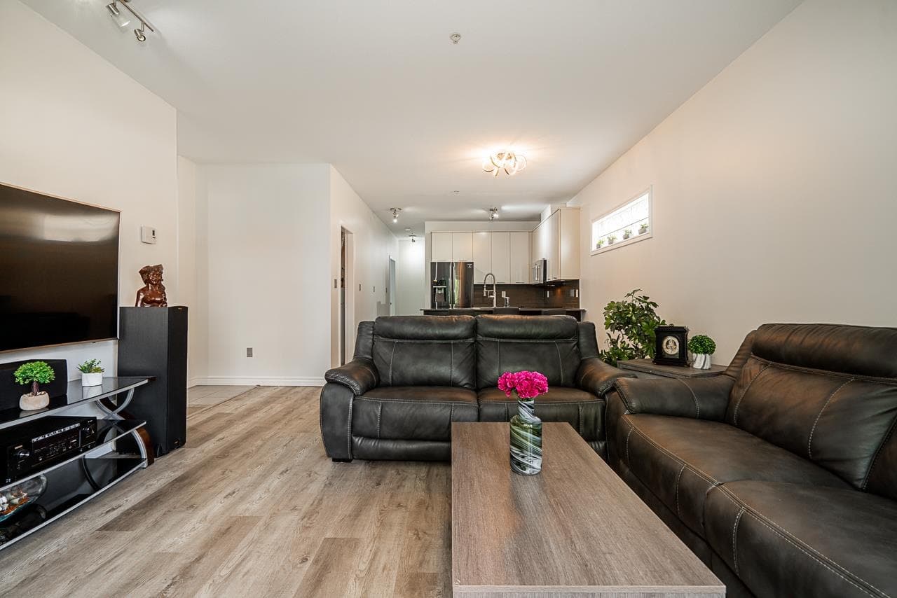 213 - 2478 Welcher Avenue, Port Coquitlam, V3C 0A6 — photo 3