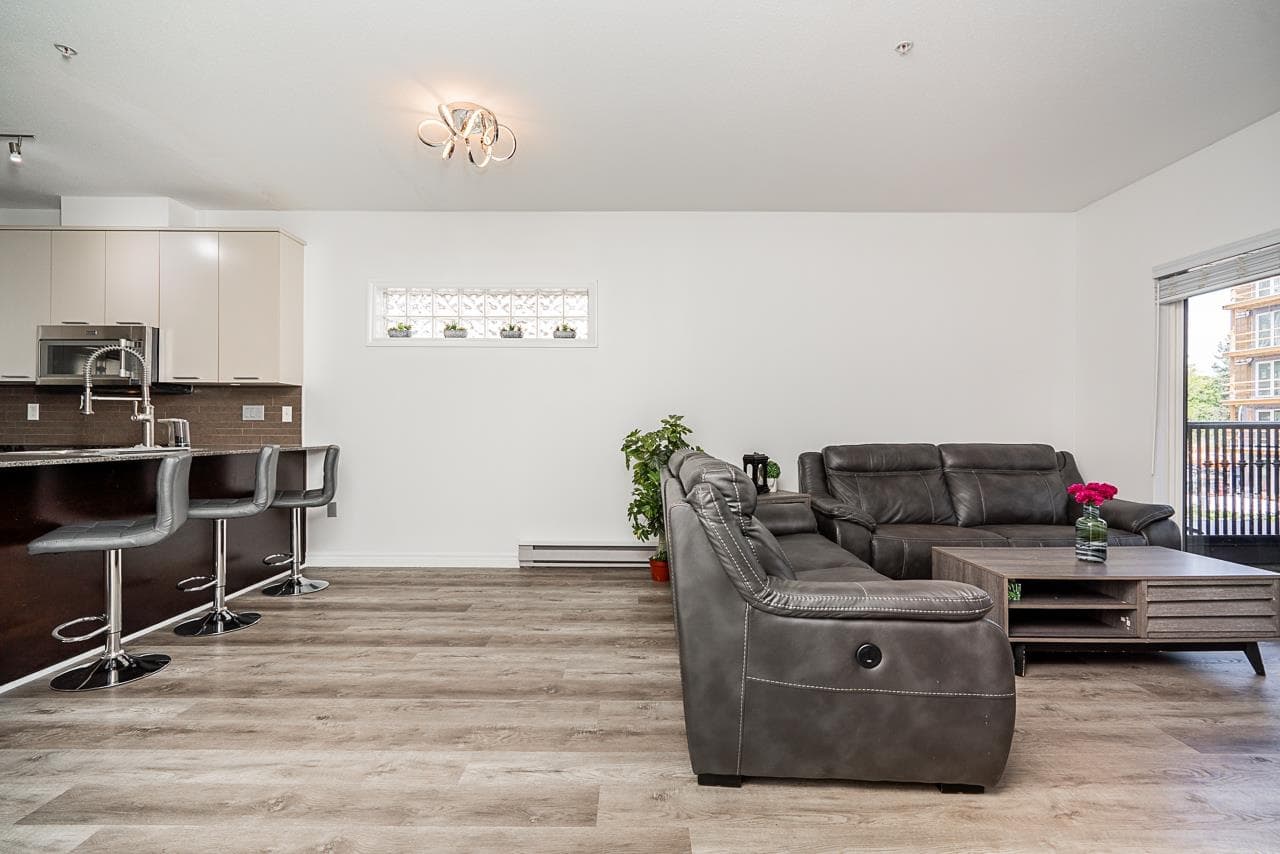 213 - 2478 Welcher Avenue, Port Coquitlam, V3C 0A6 — photo 4
