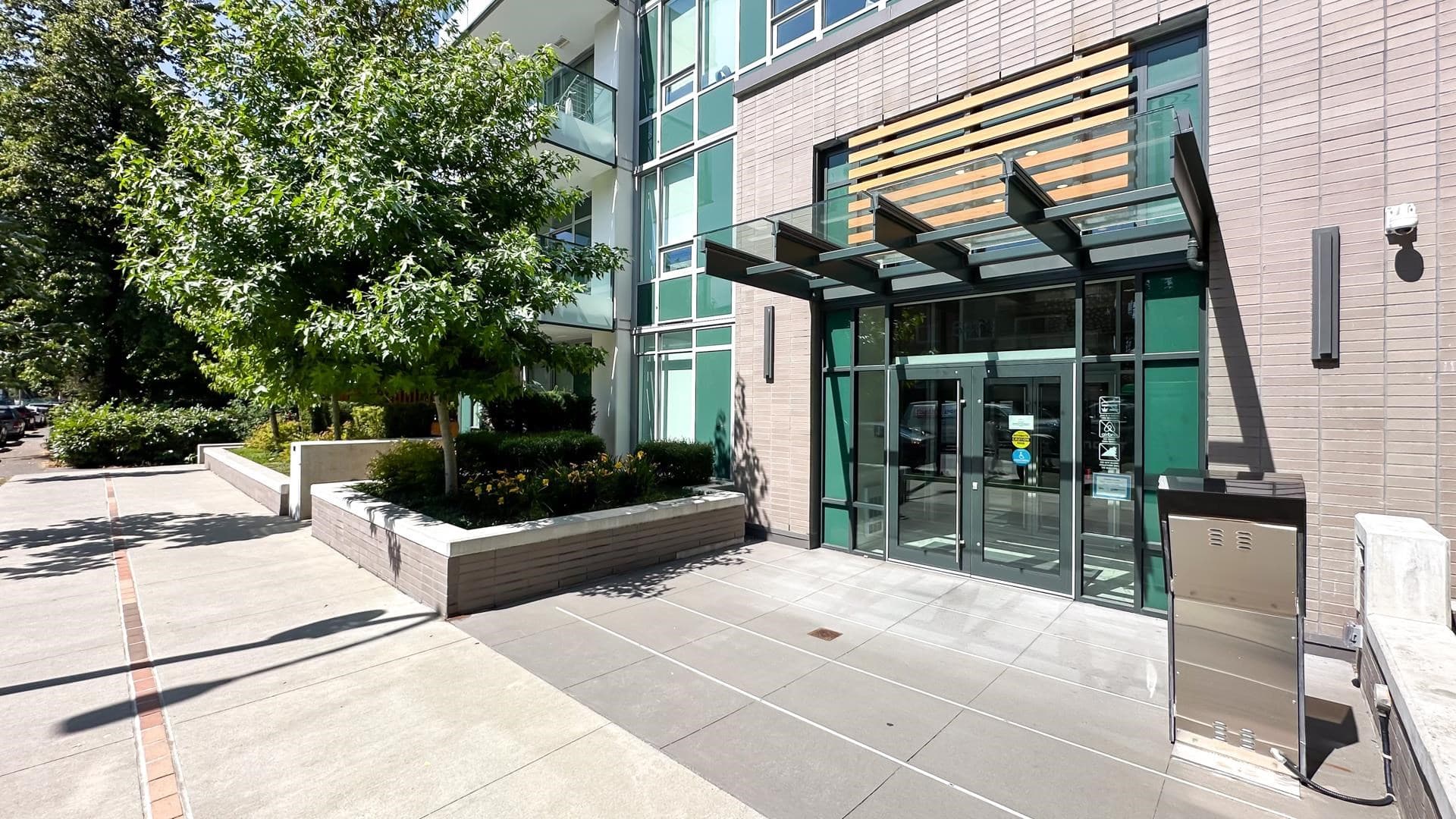 806 - 6463 Silver Avenue, Burnaby, V5H 0K4 — photo 2