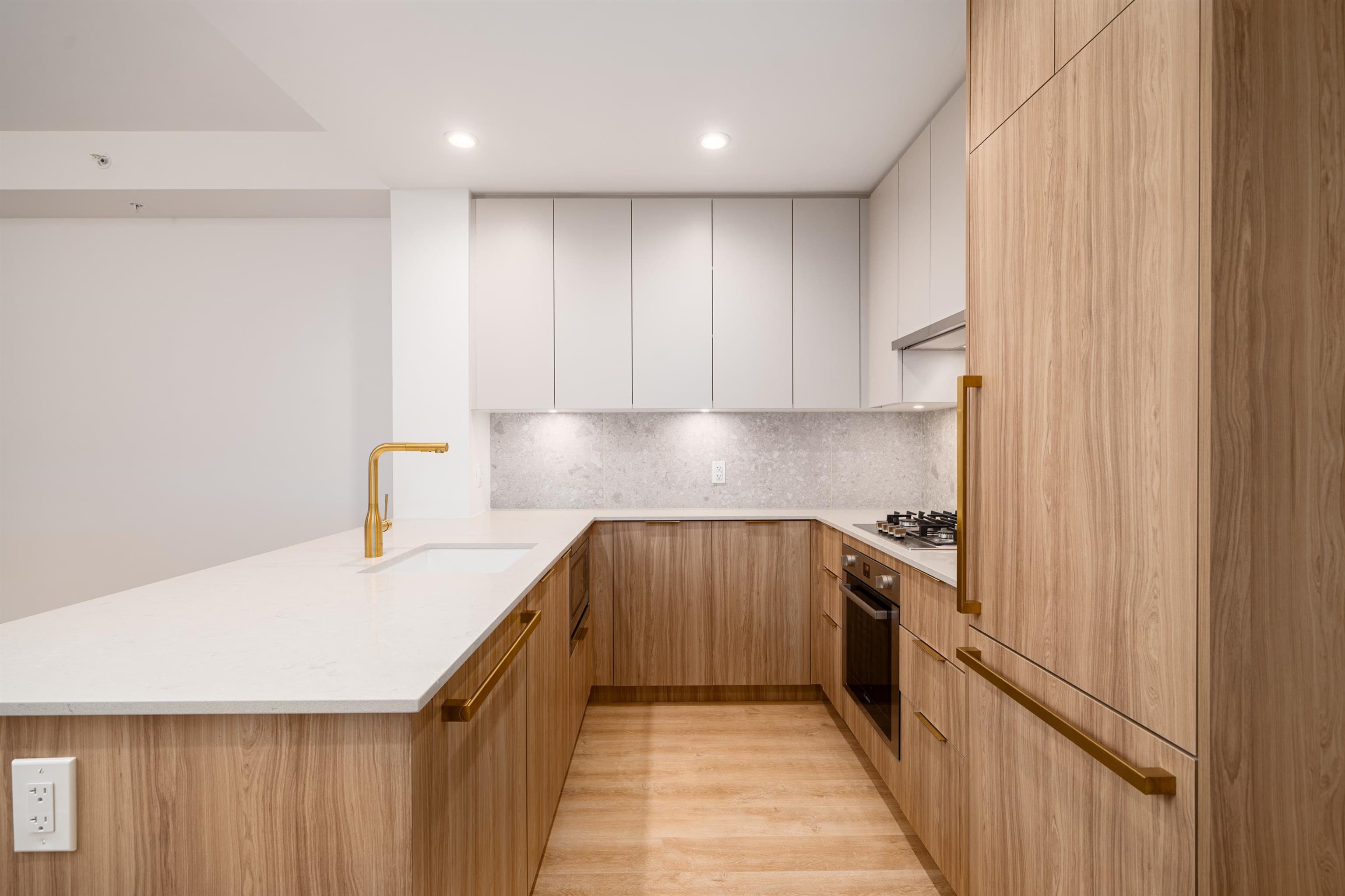 202 - 2325 Emery Court, North Vancouver, V7J 0E8 — photo 1
