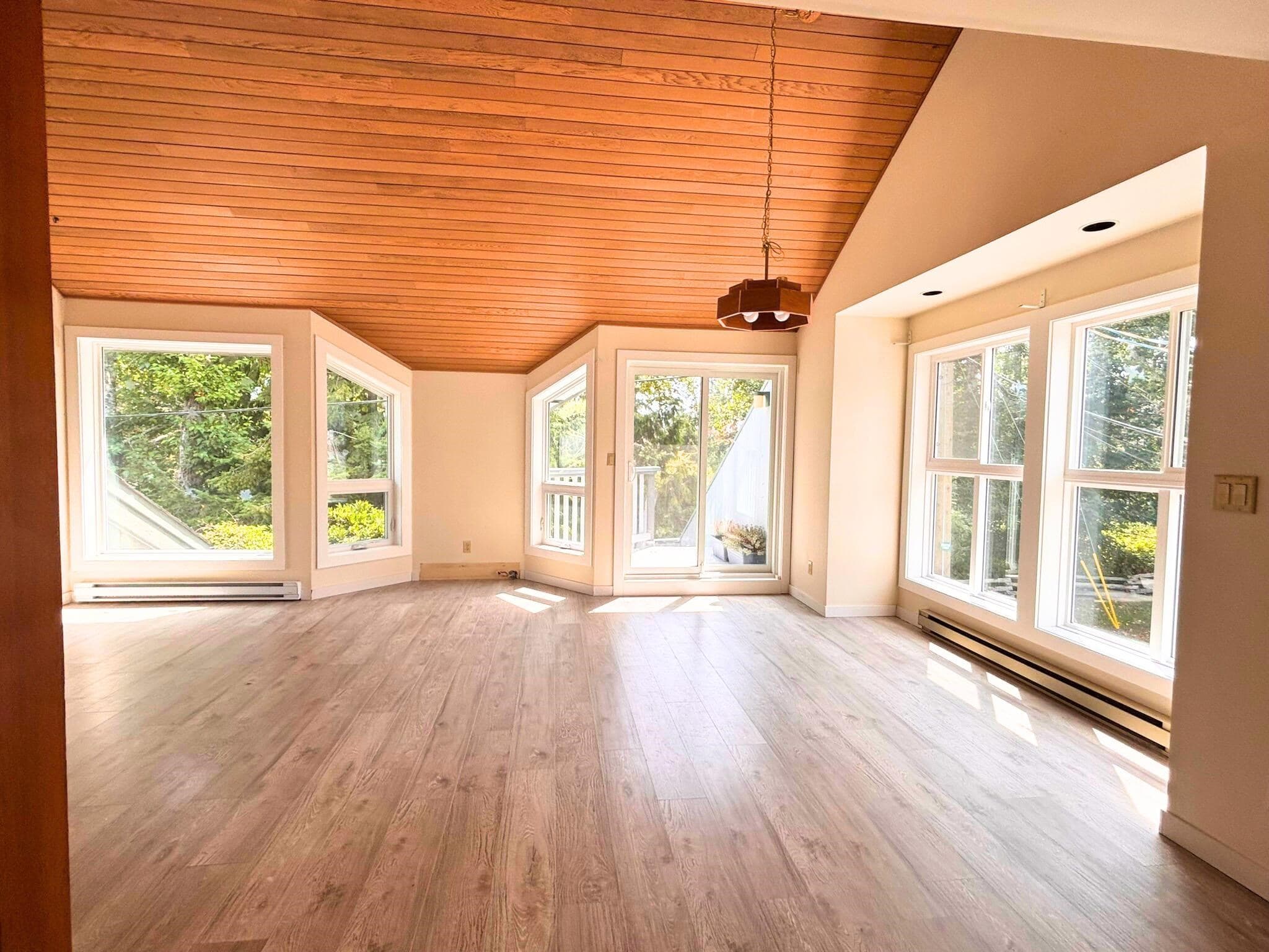 9 - 5753 Wharf Avenue, Sechelt, V7Z 0H5 — photo 3