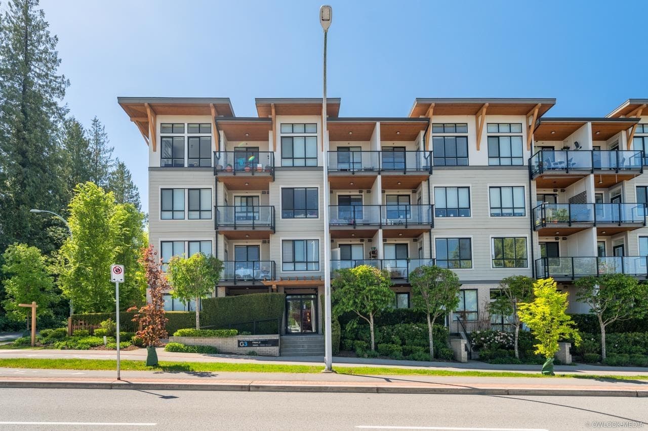 404 - 10455 154 Street, Surrey