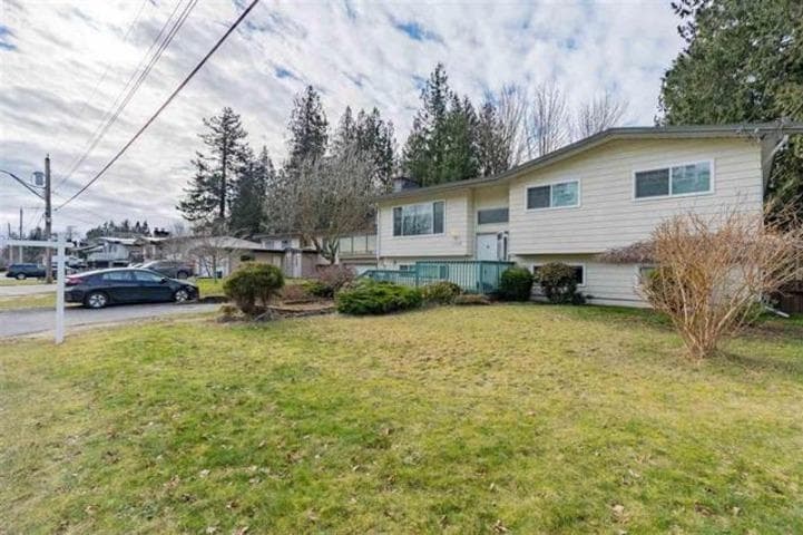 2177 Guilford Drive, Abbotsford, V2S 4Z3 — photo 1