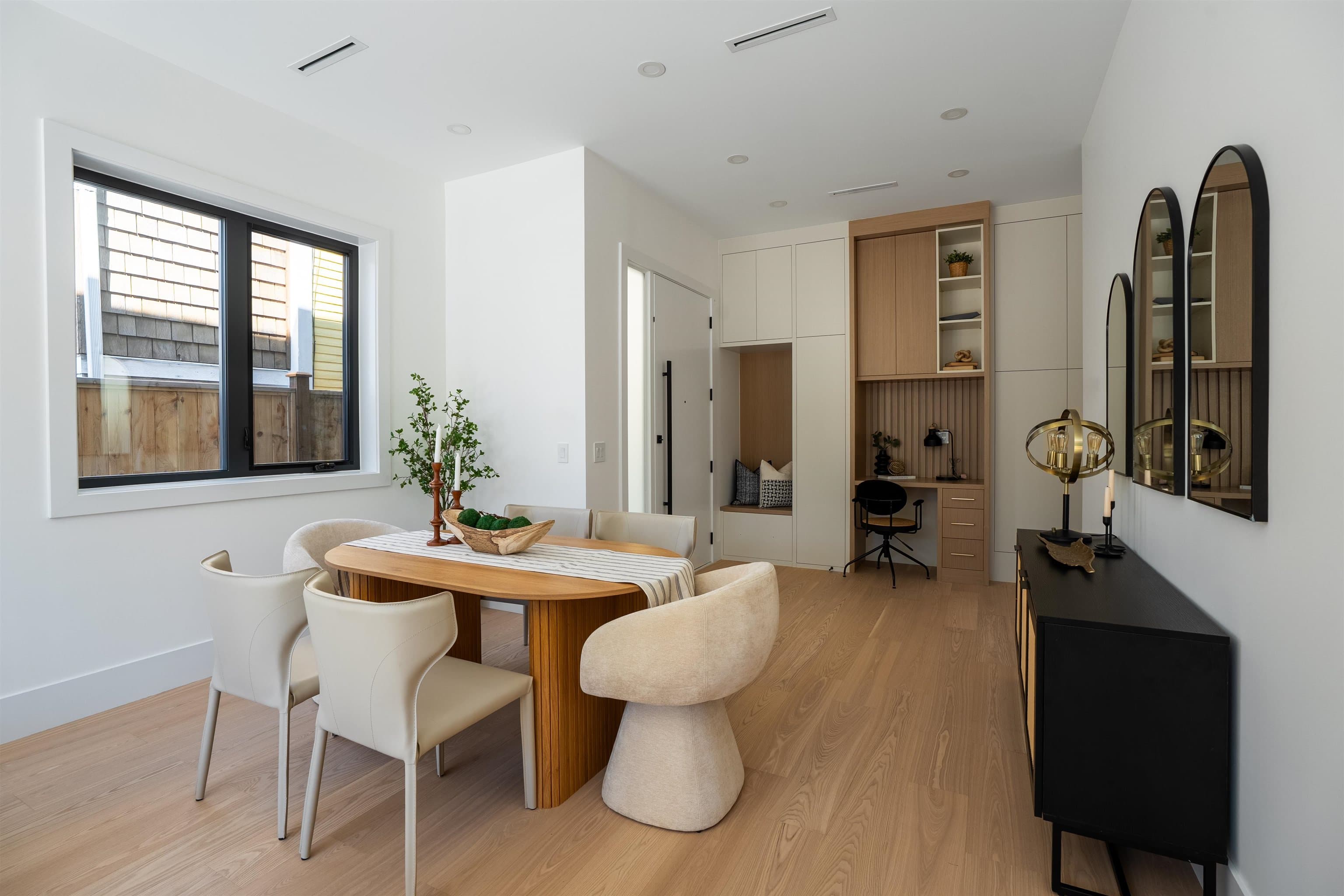 2 - 356 E 40th Avenue, Vancouver, V5W 1L9 — photo 4