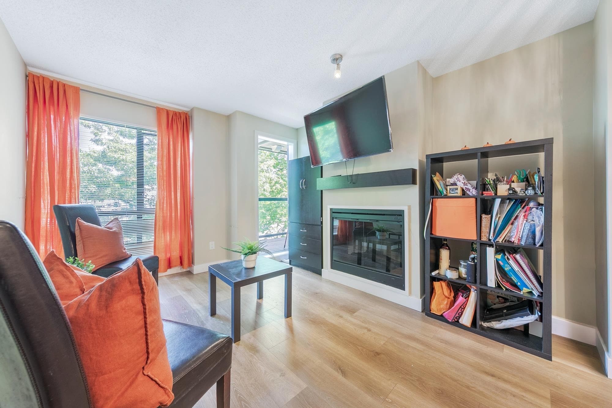 334 - 10838 City Parkway, Surrey, V3T 5X9 — photo 4