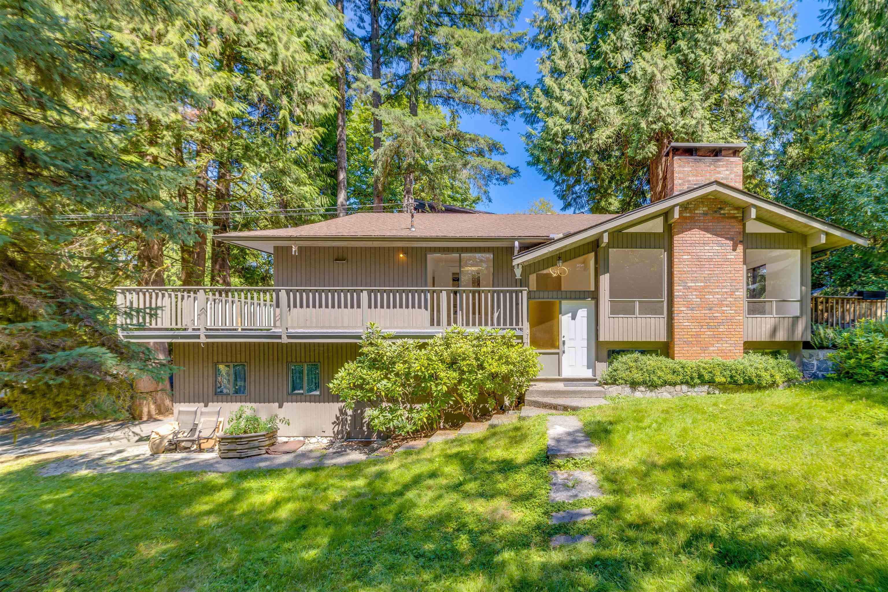 4755 Cove Cliff Road, North Vancouver