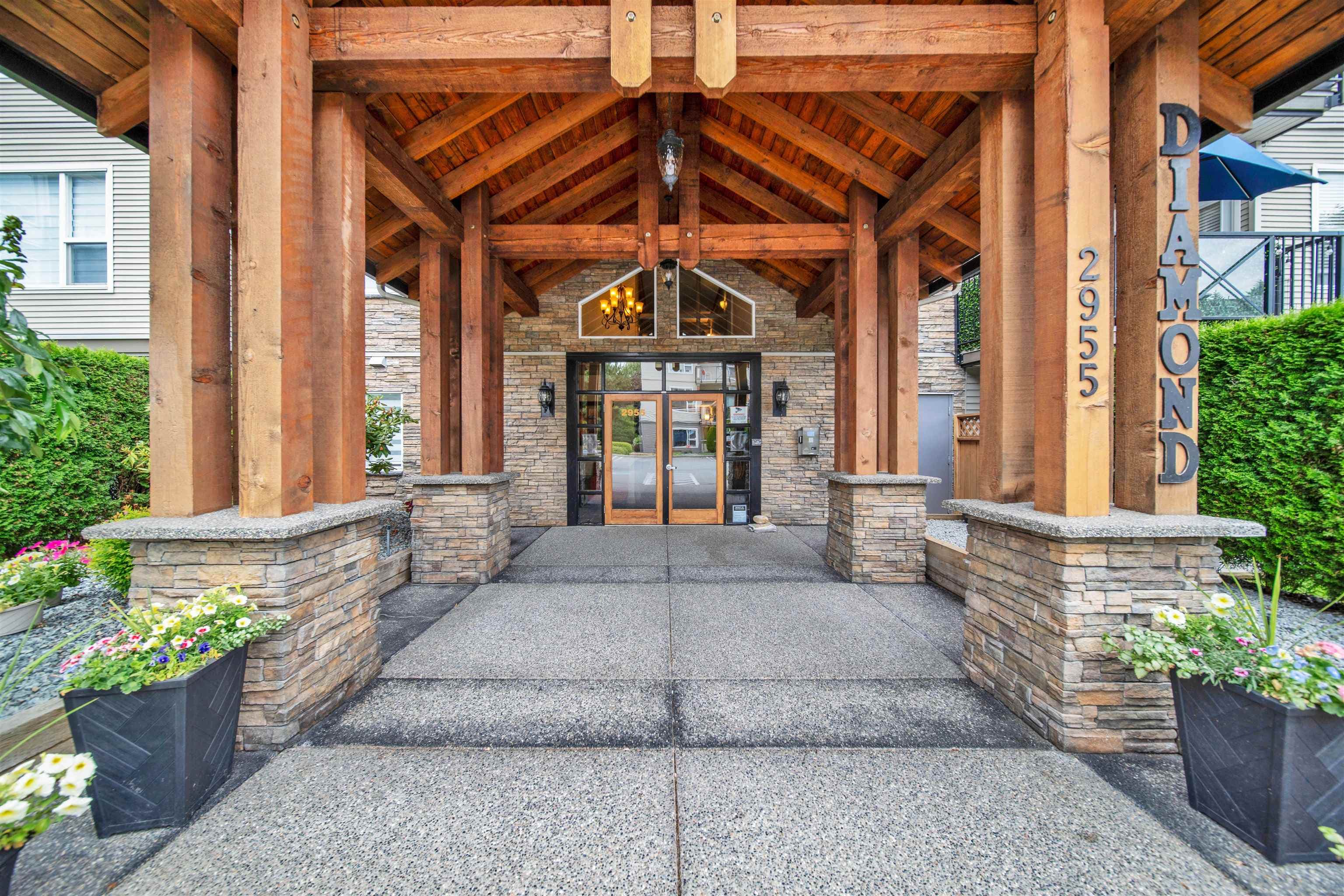 209 - 2955 Diamond Crescent, Abbotsford, V2T 2L5 — photo 1