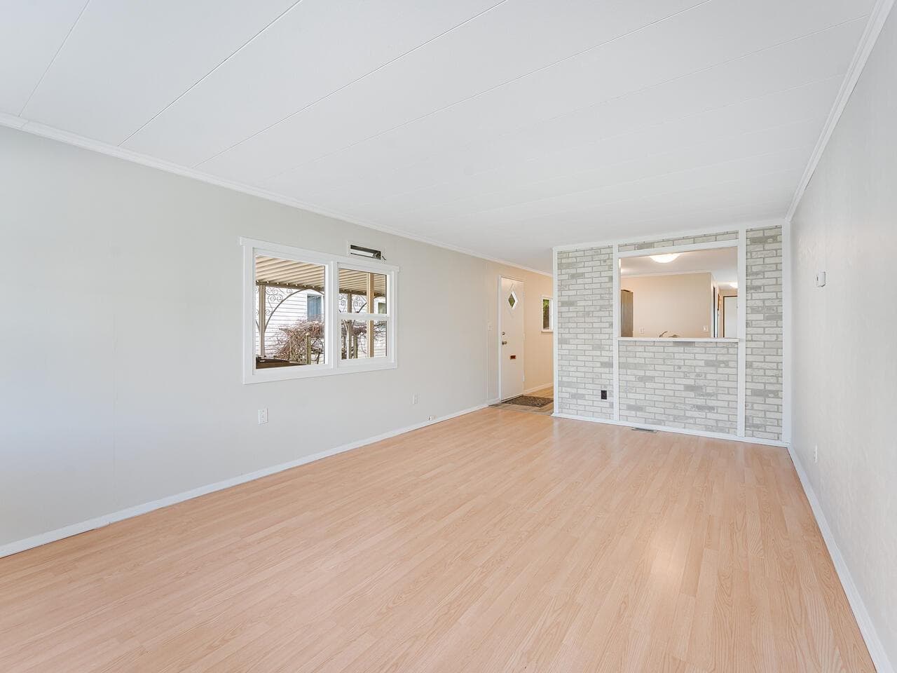 125 - 1840 160 Street, Surrey, V4A 4X4 — photo 3