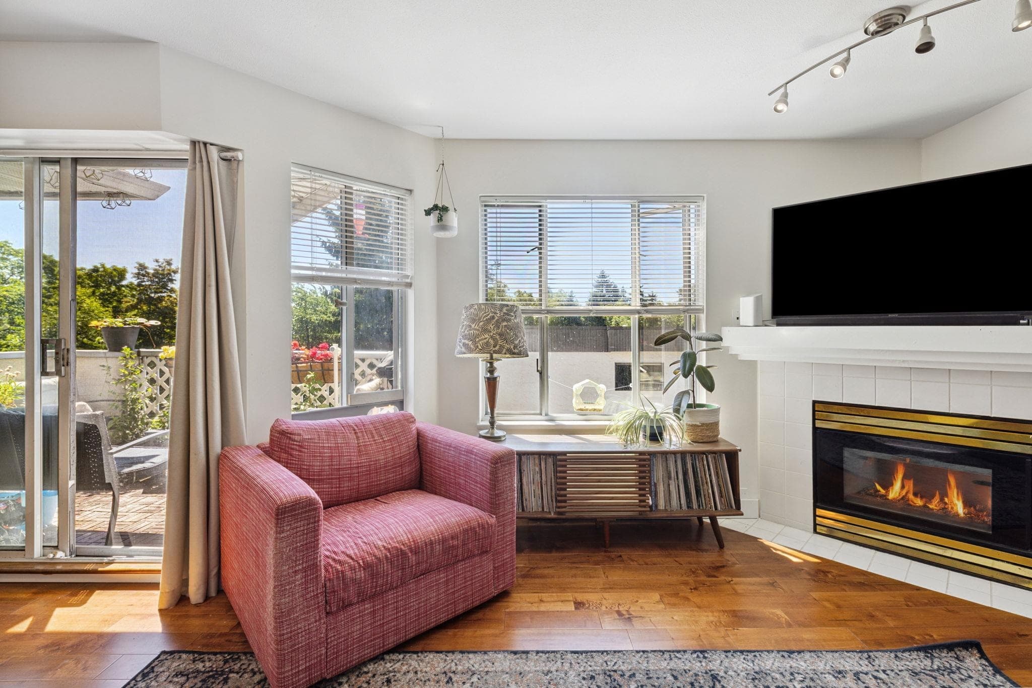 302 - 20064 56 Avenue, Langley, V3A 3Y4 — photo 1