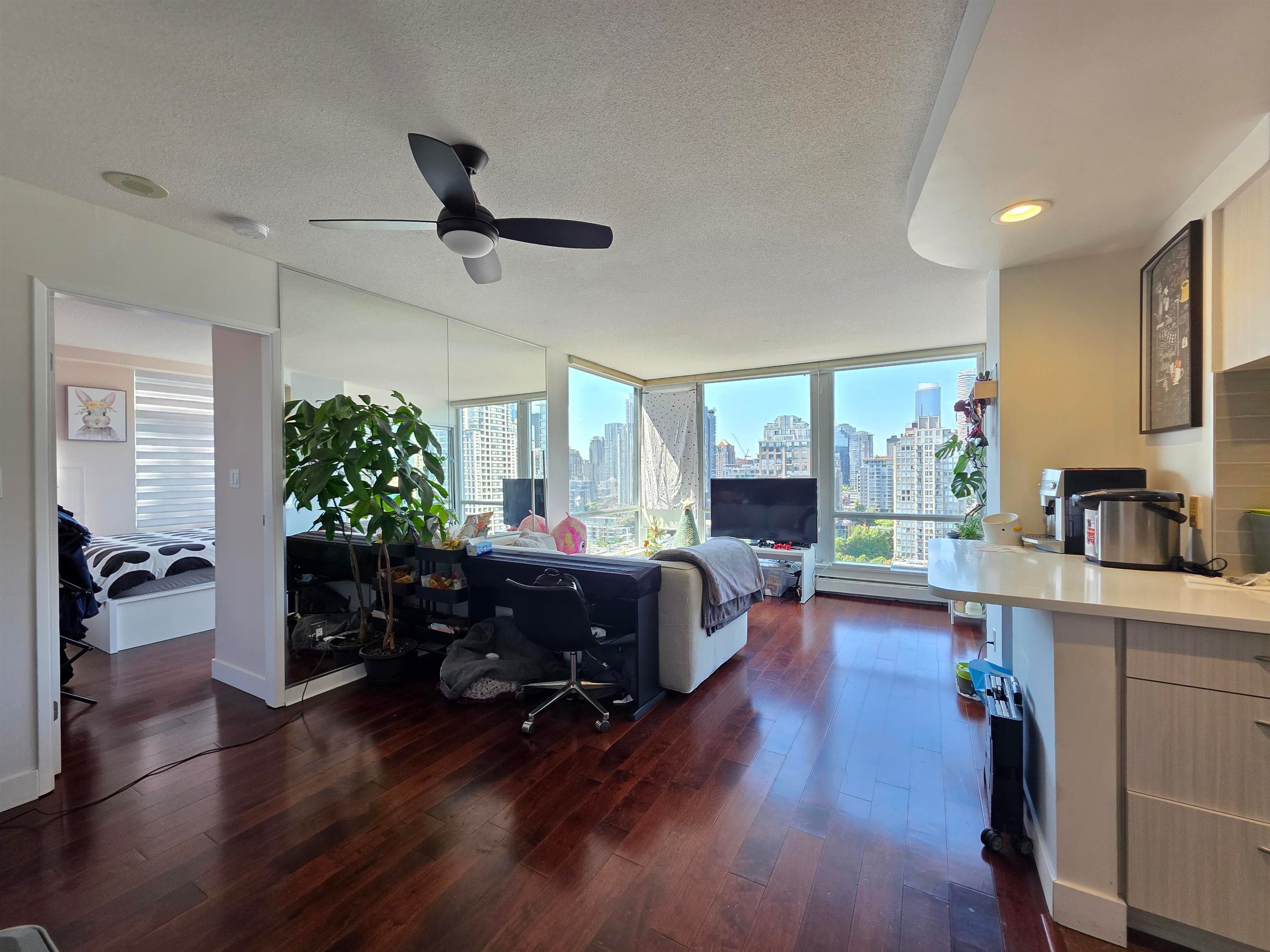 2709 - 1008 Cambie Street, Vancouver, V6B 6J7 — photo 2