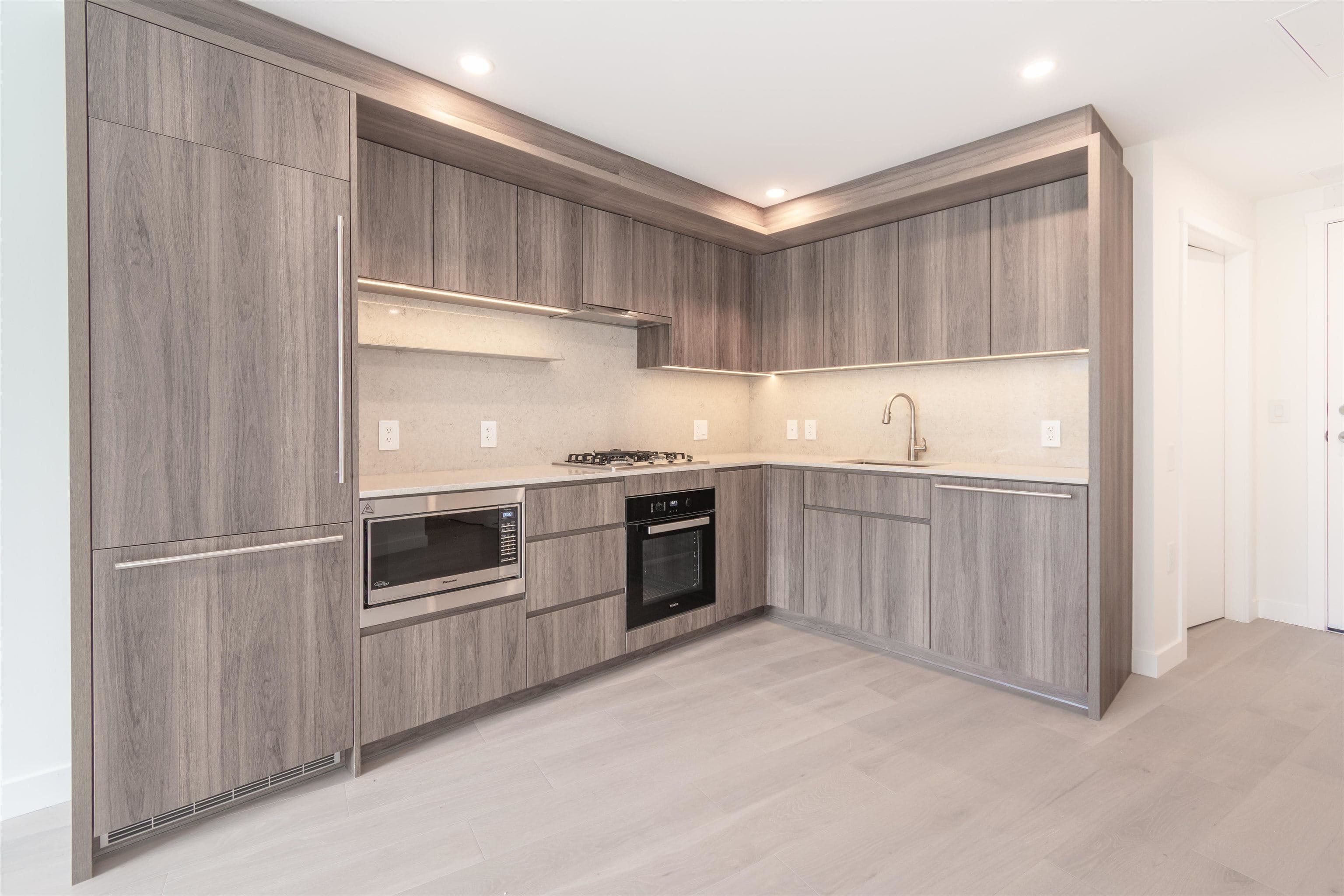 213 - 5212 Cambie Street, Vancouver, V5Z 2Z7 — photo 2