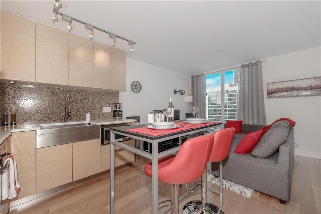 1606 - 565 Smithe Street, Vancouver, V6B 0E4 — photo 3