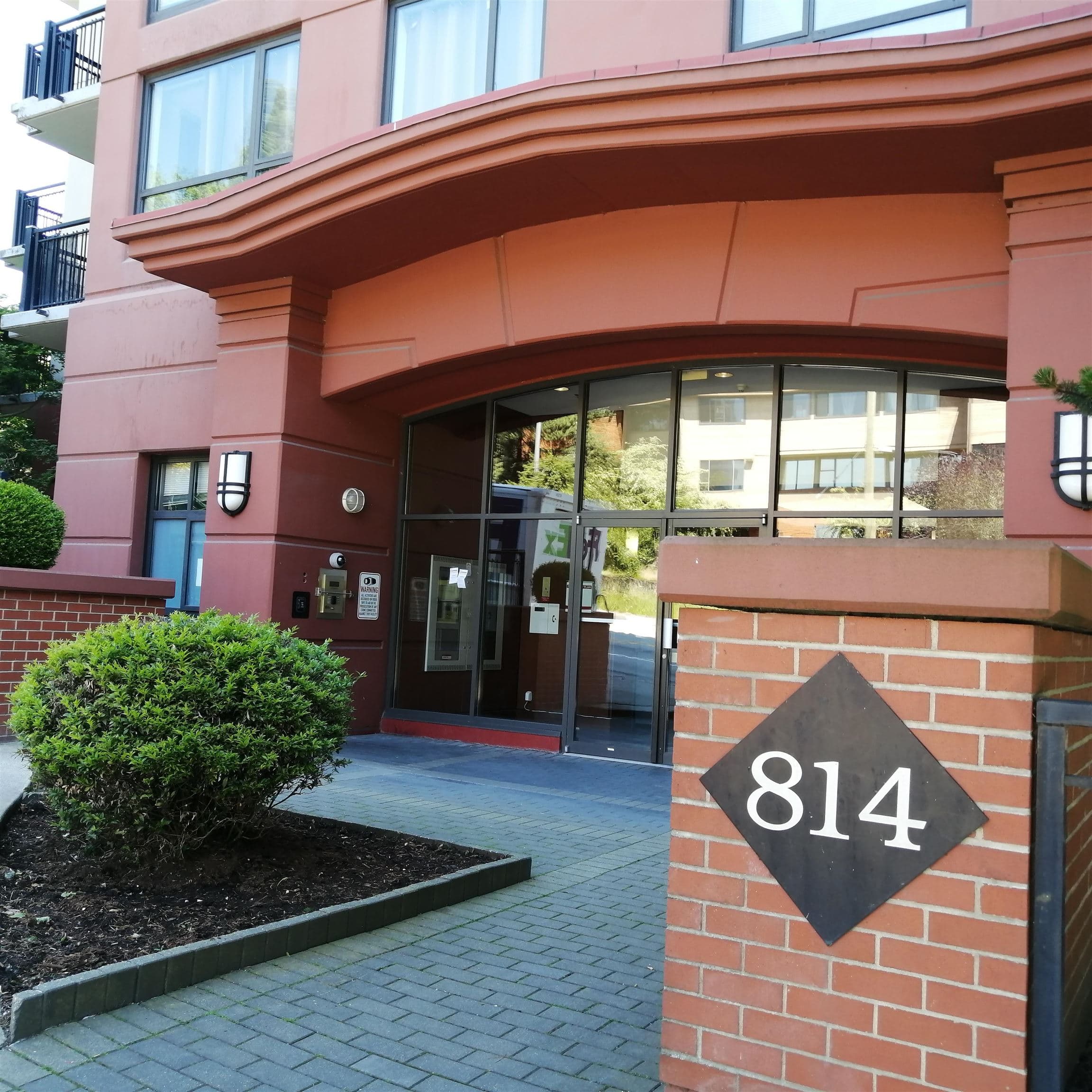 708 - 814 Royal Avenue, New Westminster