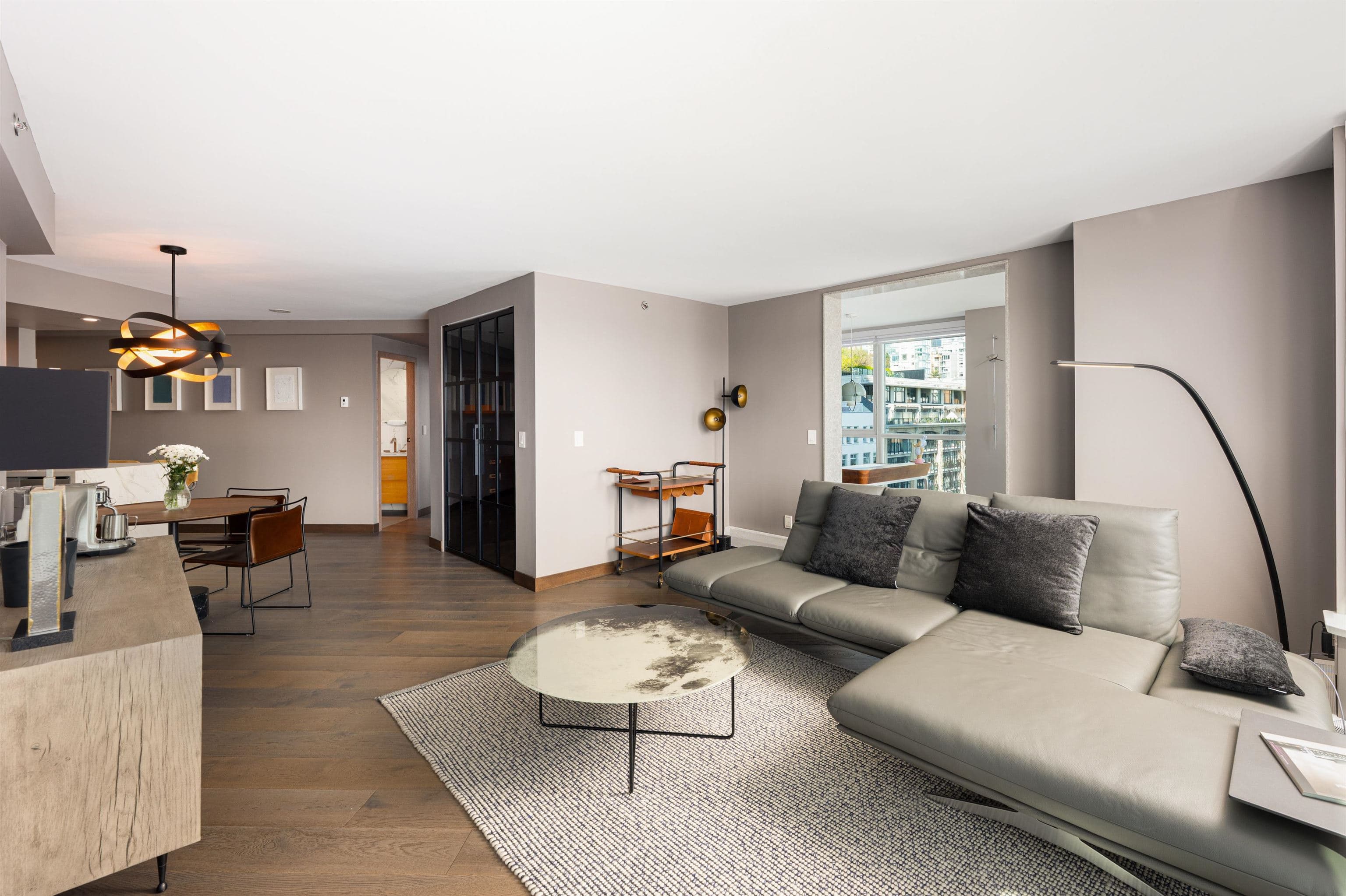 805 - 388 Drake Street, Vancouver, V6B 6A8 — photo 4