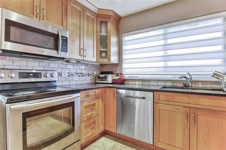 11662 89a Avenue, Delta, V4C 7G5 — photo 5