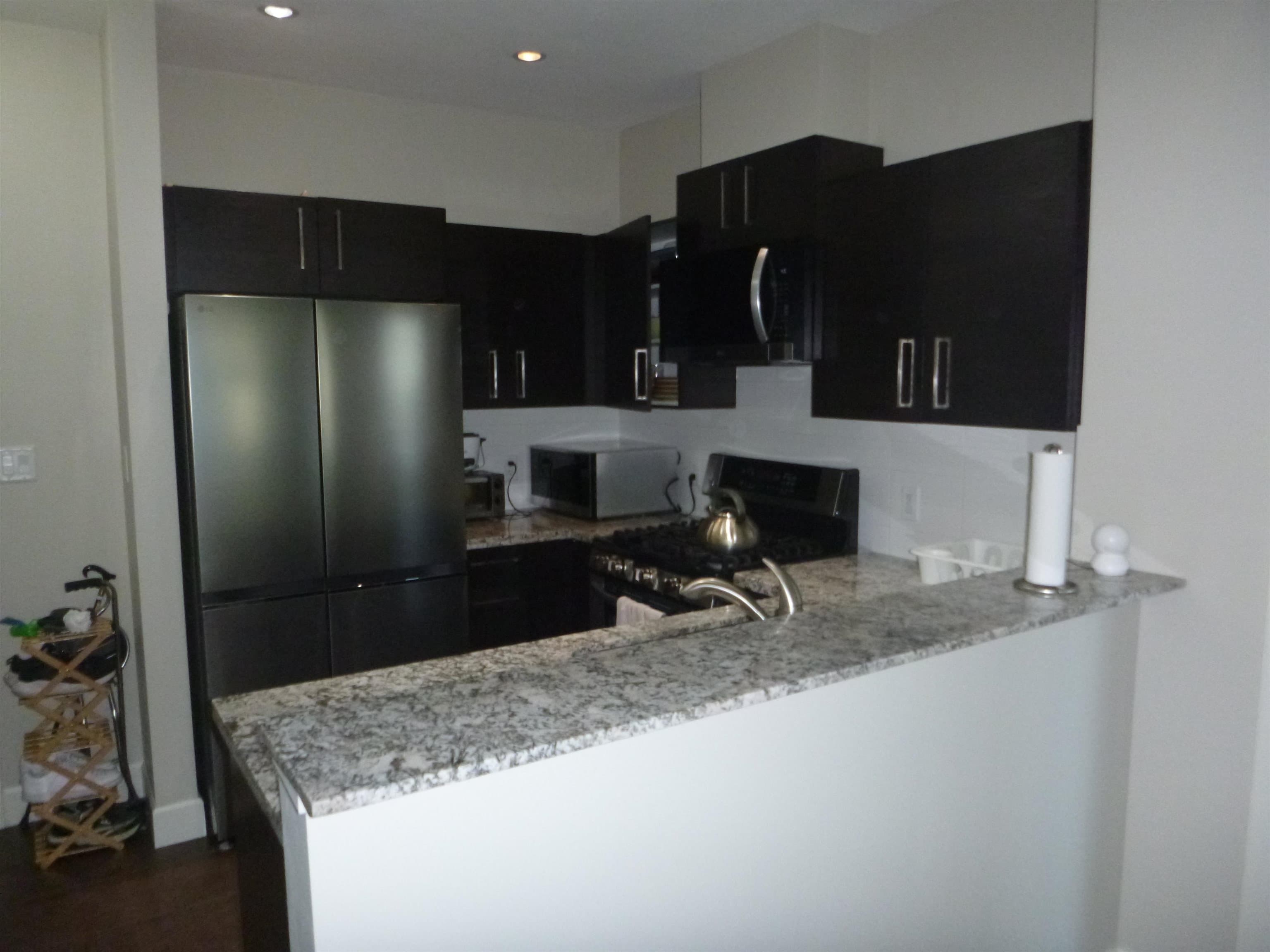 206 - 6611 Eckersley Road, Richmond, V6Y 0B7 — photo 1
