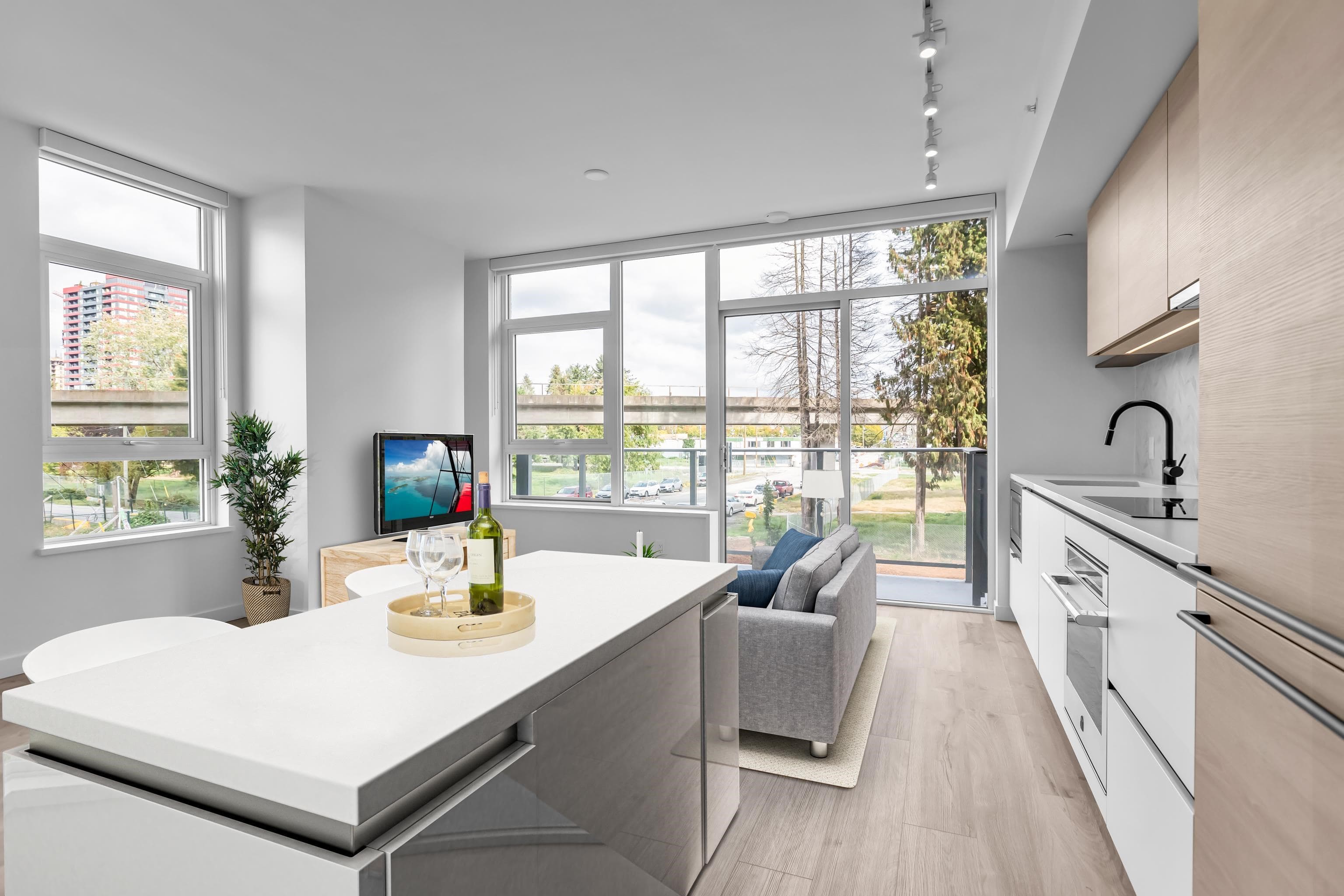 201 - 13428 105 Avenue, Surrey, V3T 0S6 — photo 4