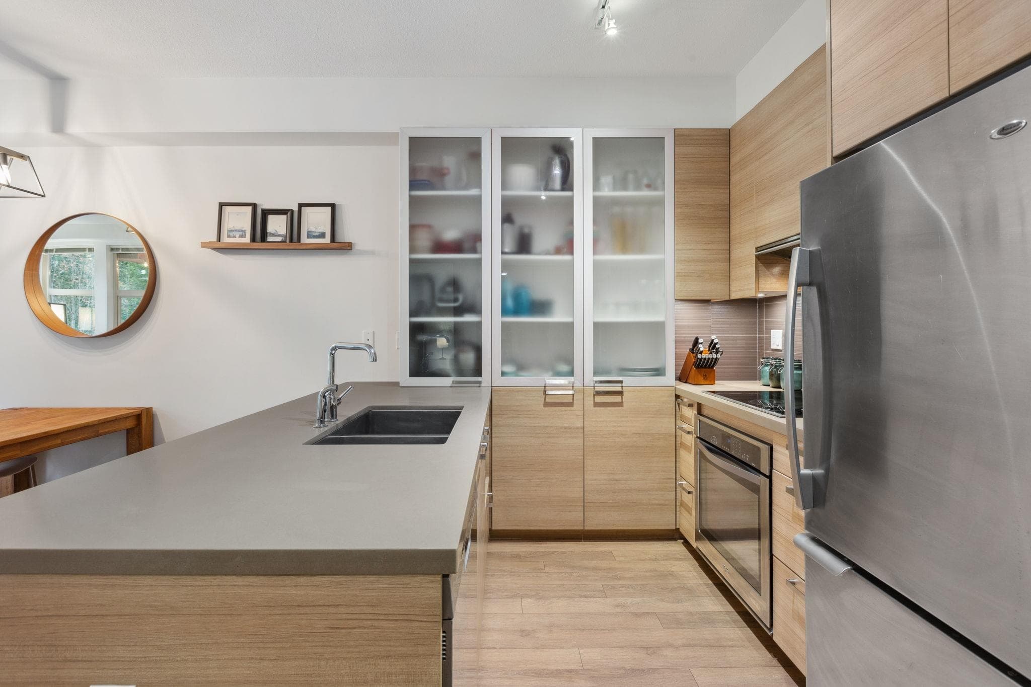 422 - 3606 Aldercrest Drive, North Vancouver, V7G 0A3 — photo 2