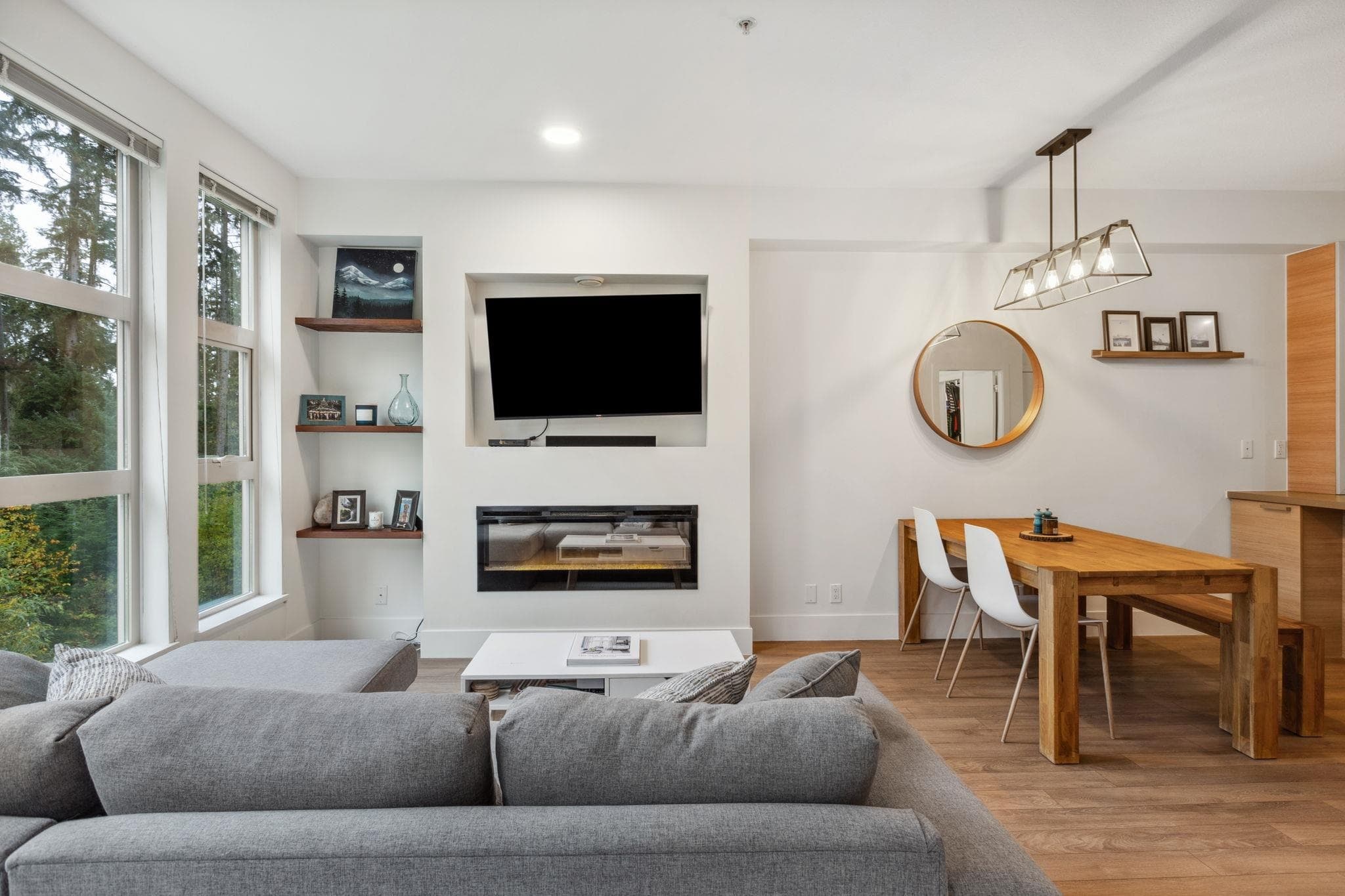 422 - 3606 Aldercrest Drive, North Vancouver, V7G 0A3 — photo 5