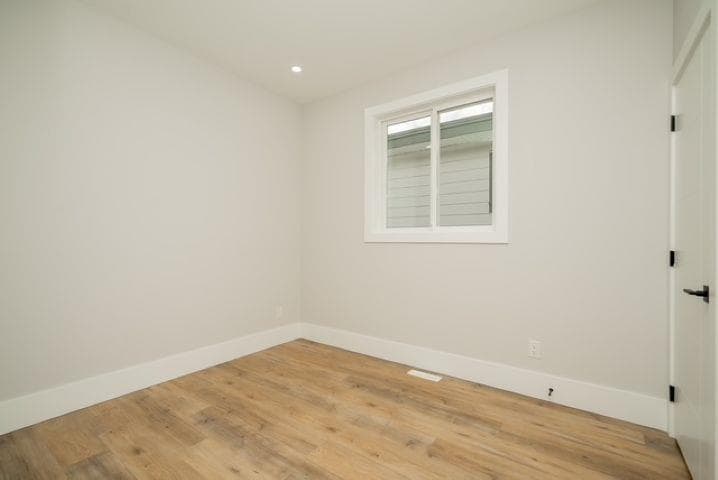 16717 15a Avenue, Surrey, V3S 9X7 — photo 2