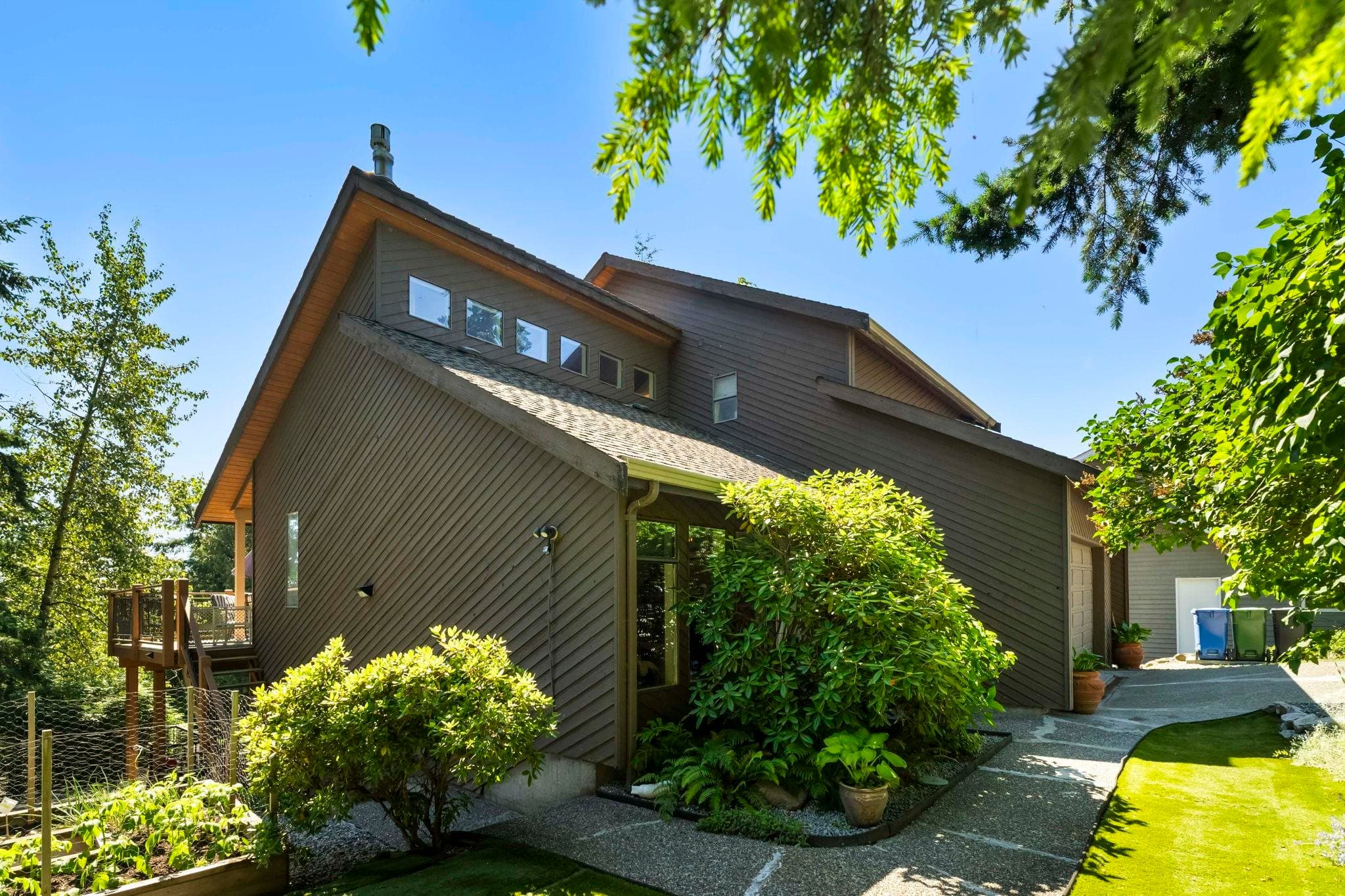 2615 St Gallen Way, Abbotsford, V3G 1C3 — photo 2
