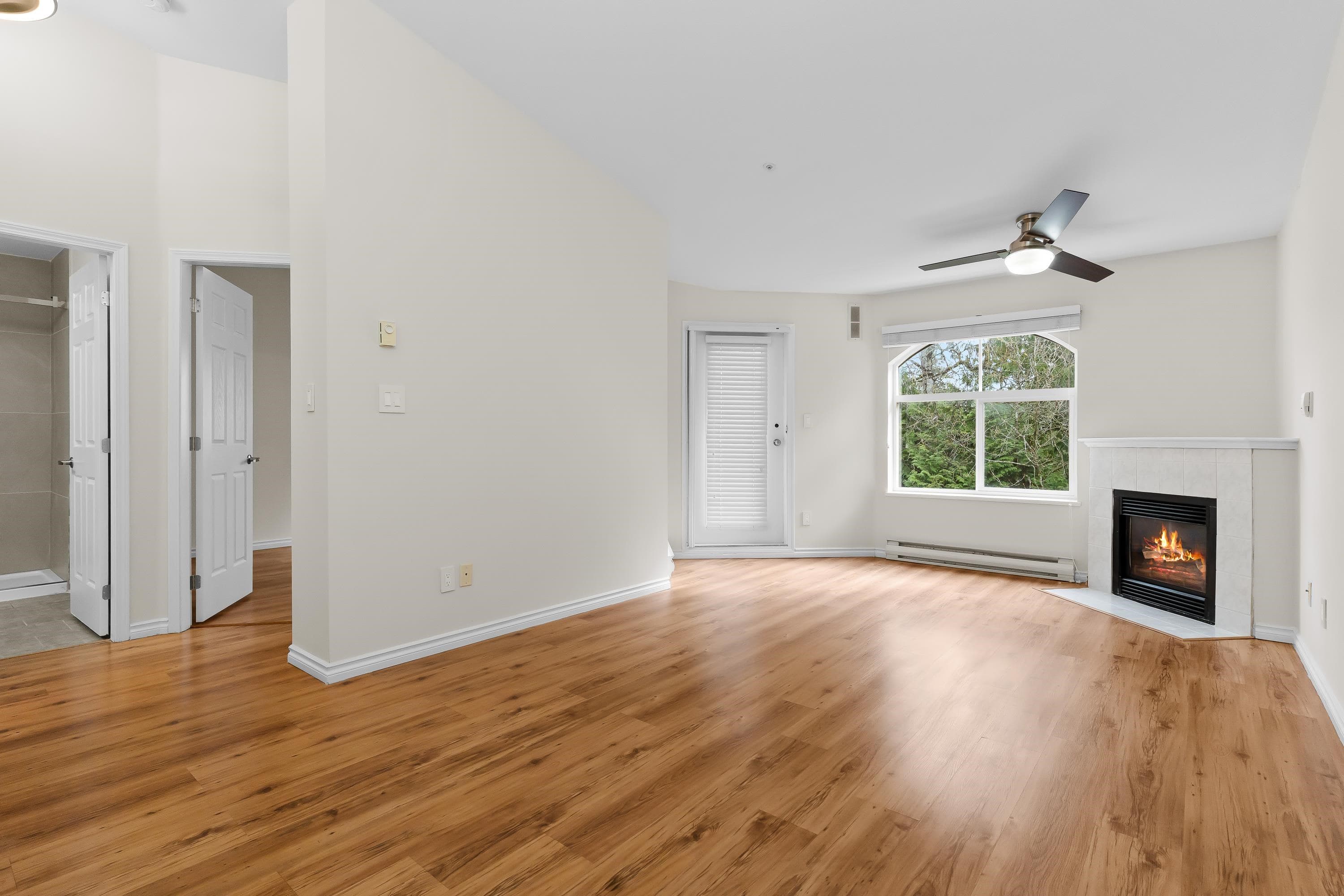 307 - 12739 72 Avenue, Surrey, V3W 2M7 — photo 3