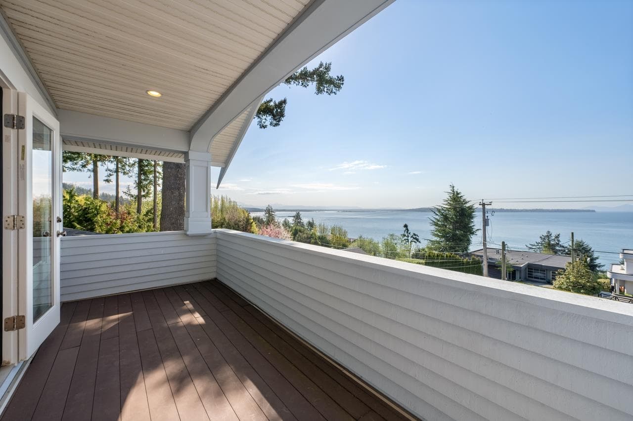 14213 Marine Drive, White Rock, V4B 1A9 — photo 4