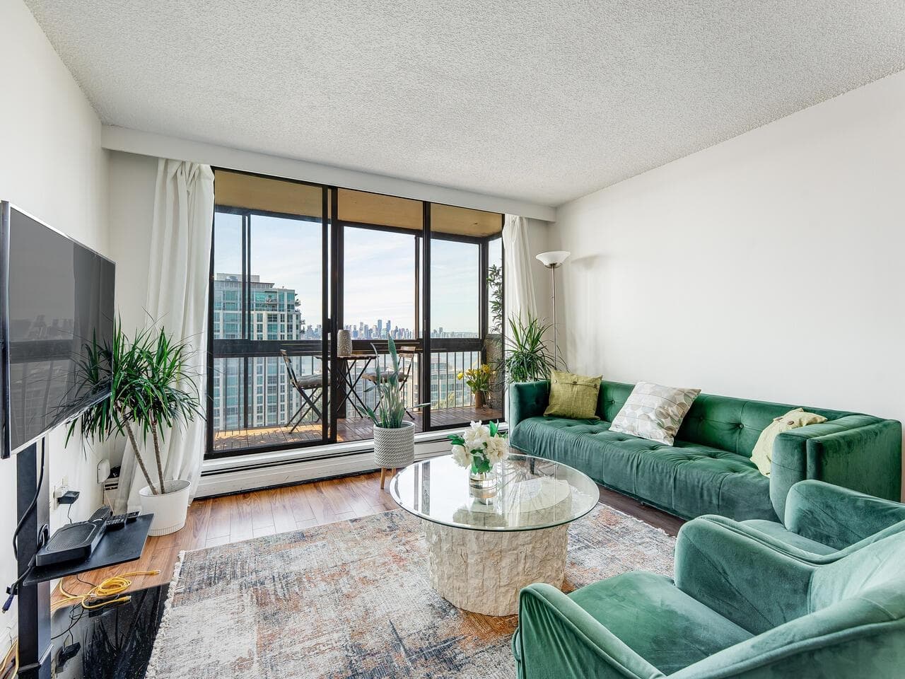 1201 - 145 St. Georges Avenue, North Vancouver, V7L 3G8 — photo 5